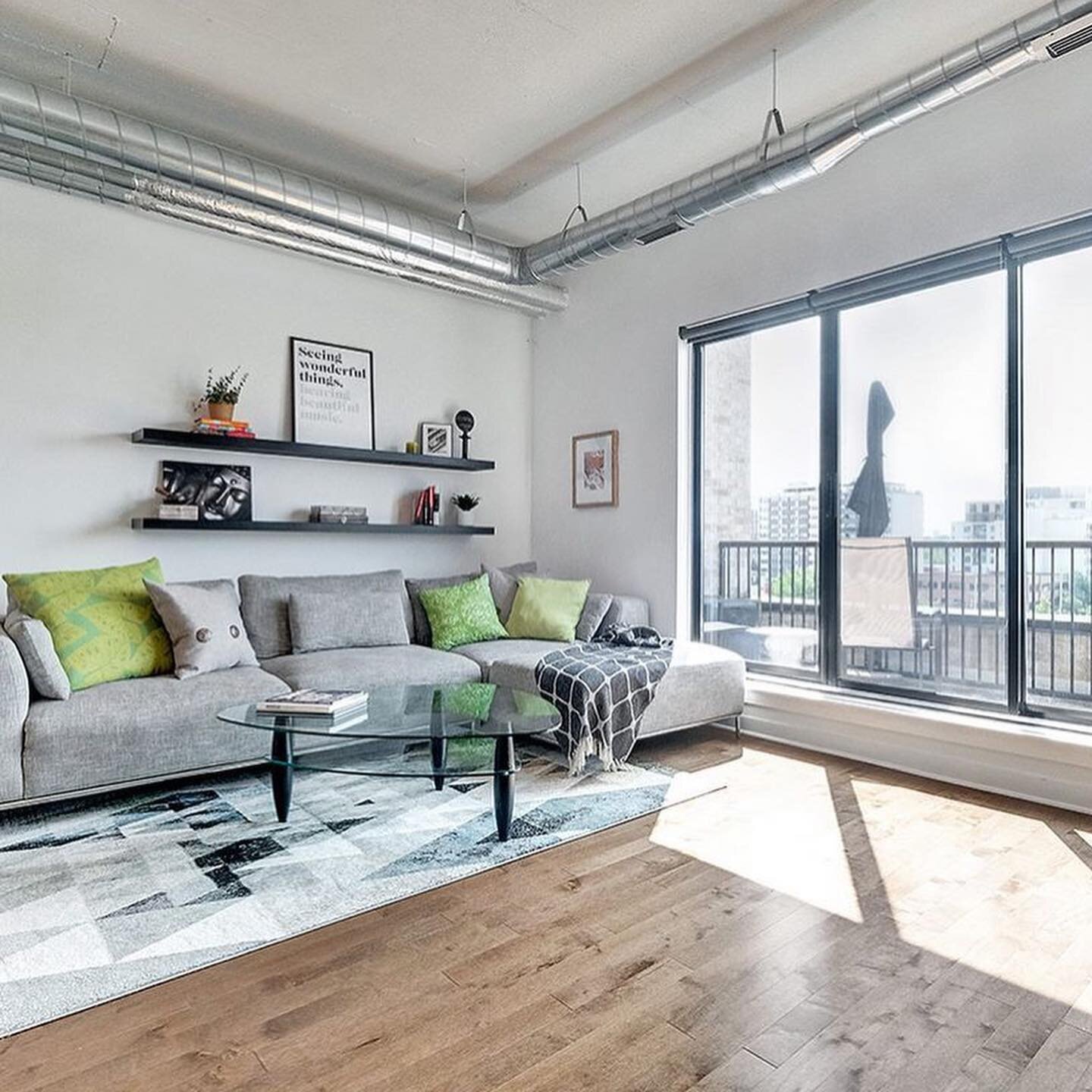 New to the market guys and girls!! 

Such a unique condo featuring:

&hearts;️ LOFT style 12&rsquo; ceilings
💛 Renovated kitchen
🖤 Spacious balcony with stunning VIEWS 

@dariakarkrealestate has all the info for you! Check it out before it&rsquo;s 