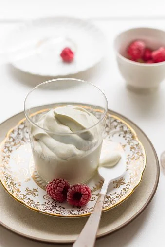 Orange juice sabayon “cremeux” with red fruit, topped with mirengue Italienne