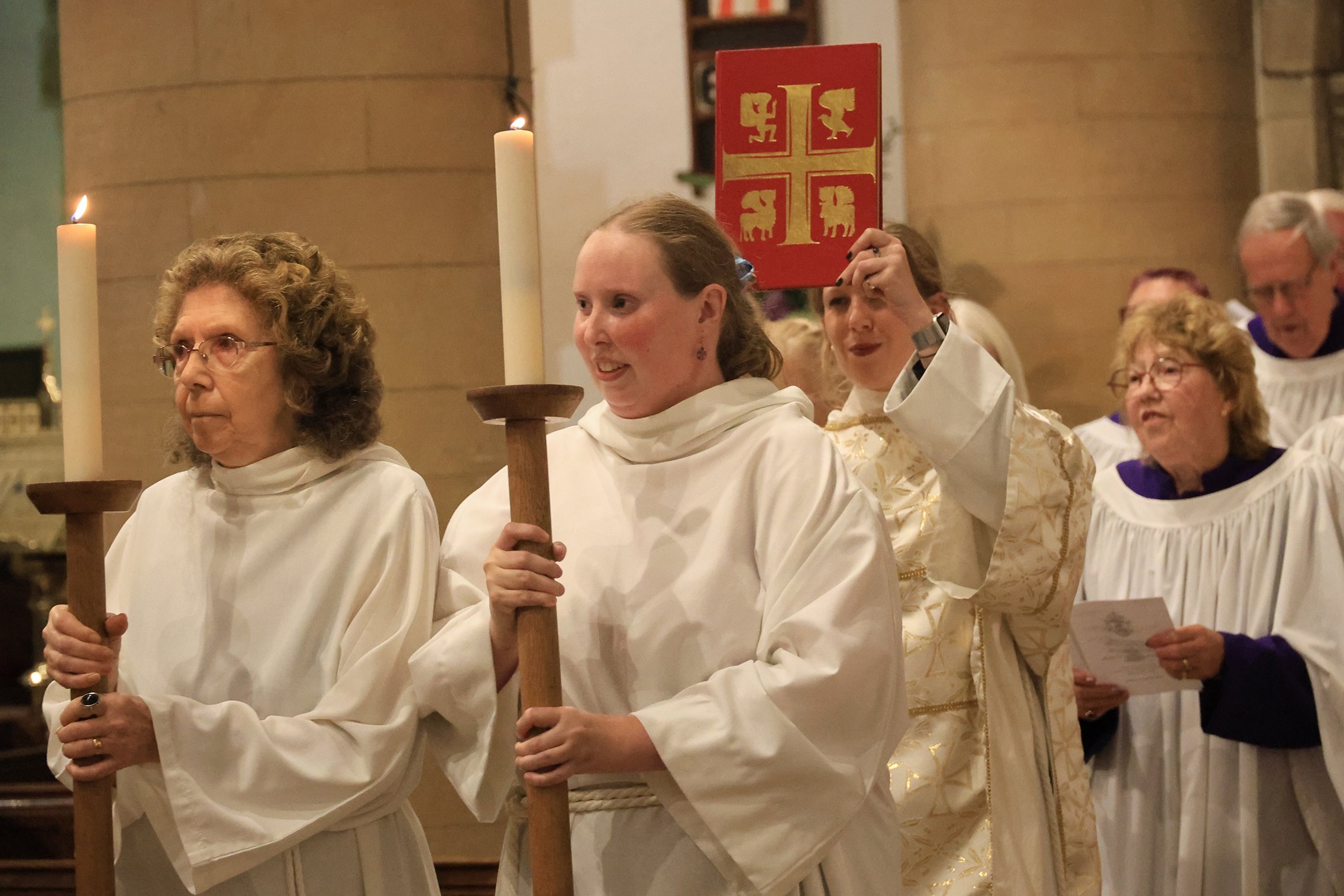 Michael's Ordination  4F2A0046.jpg