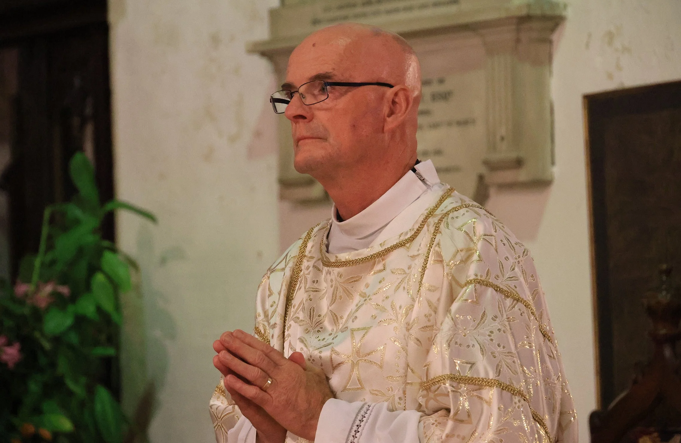 Michael's Ordination  4F2A0112.jpg