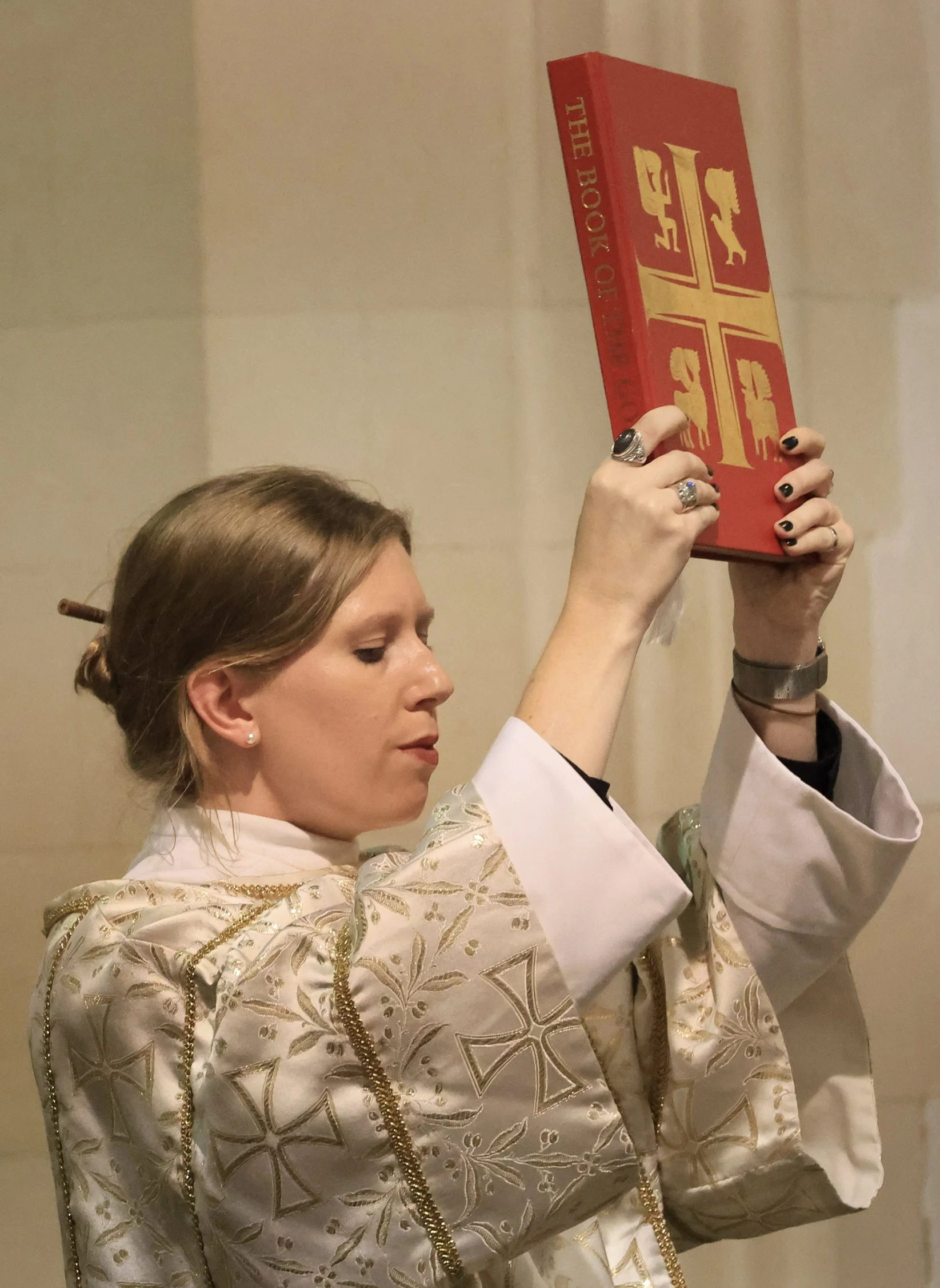 Michael's Ordination  4F2A0152.jpg