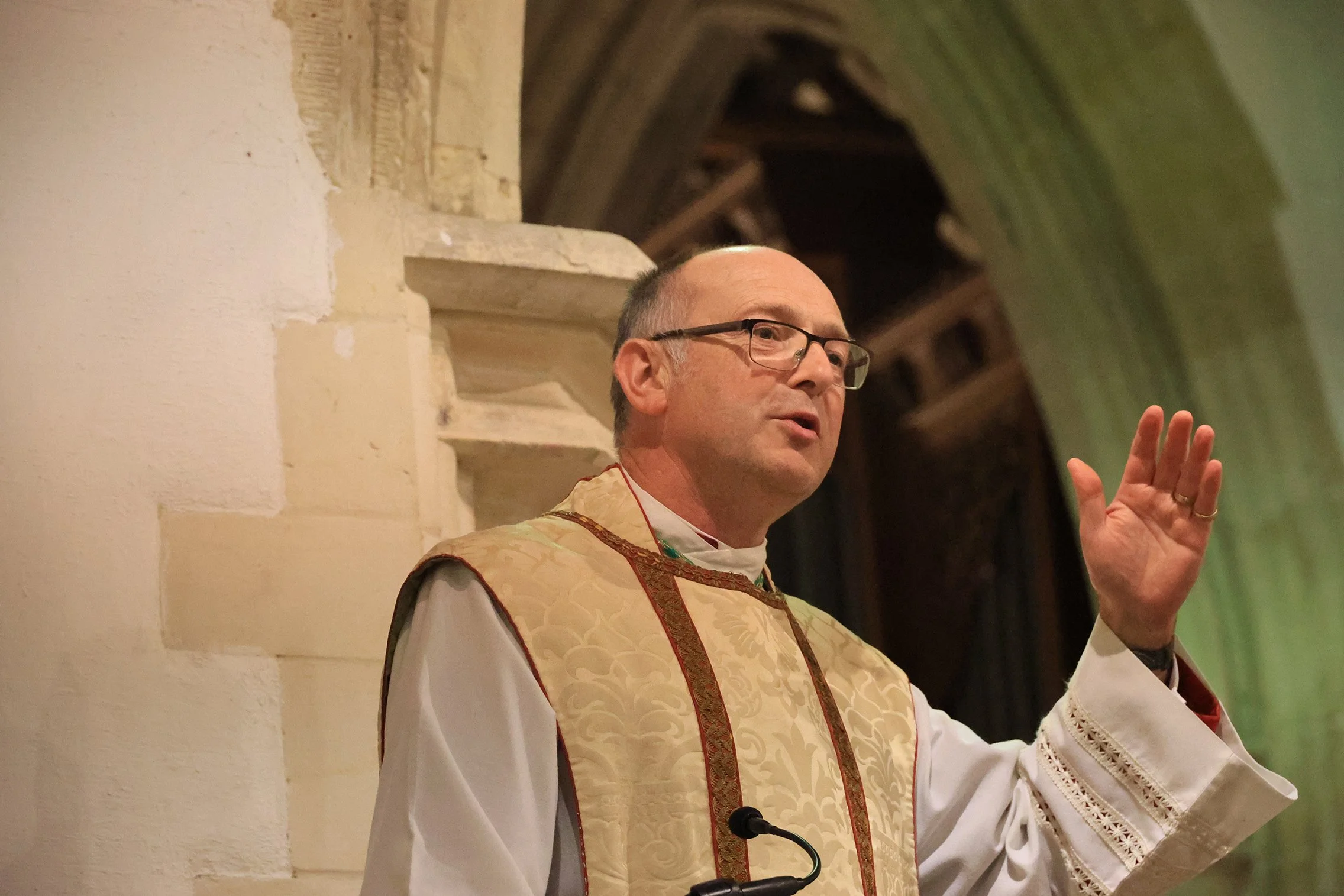 Michael's Ordination  4F2A0178.jpg