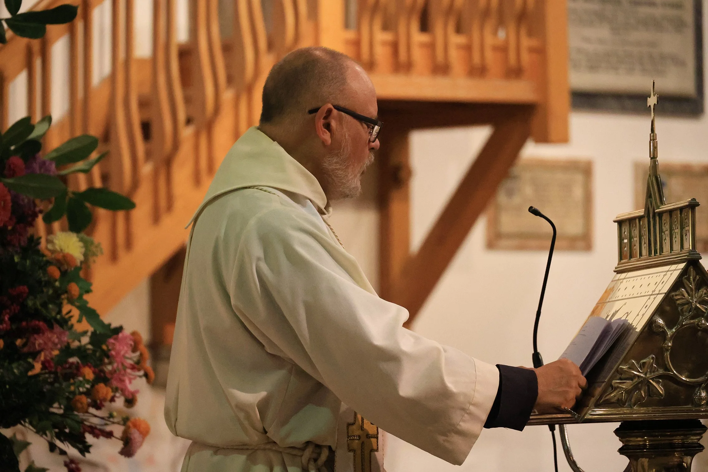Michael's Ordination  4F2A0308.jpg