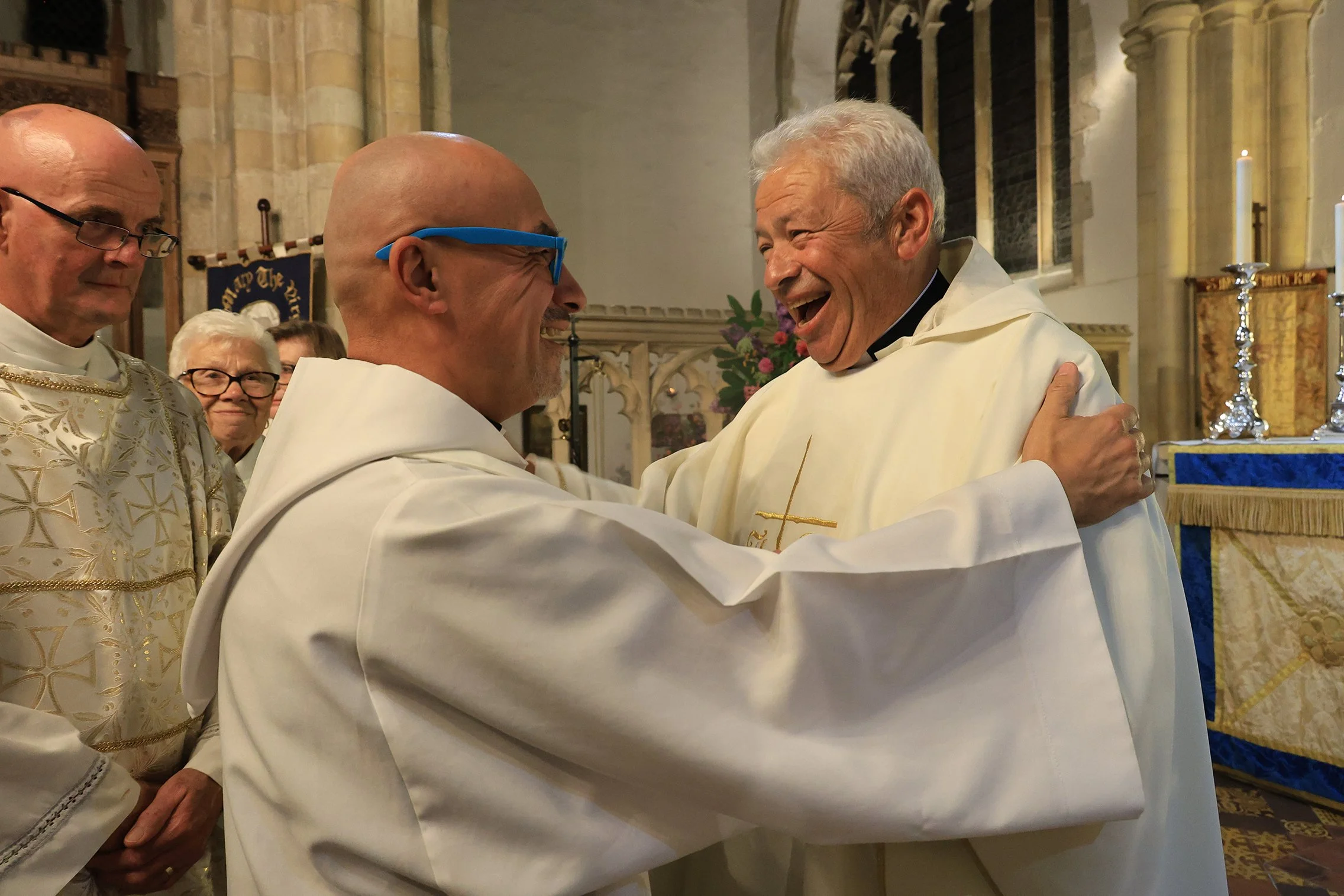 Michael's Ordination  4F2A0500.jpg