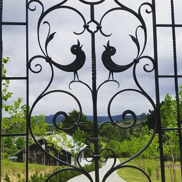 Some estate gates from 2017(detail) taken from a Fritz khun design #wroughtiron #blacksmith #artistblacksmith #artisticironwork #coatesville #forge #craftsman