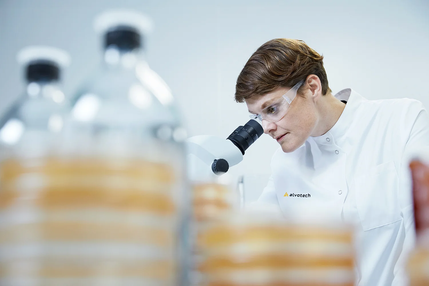 Alvotech_7458_01 copy.jpg