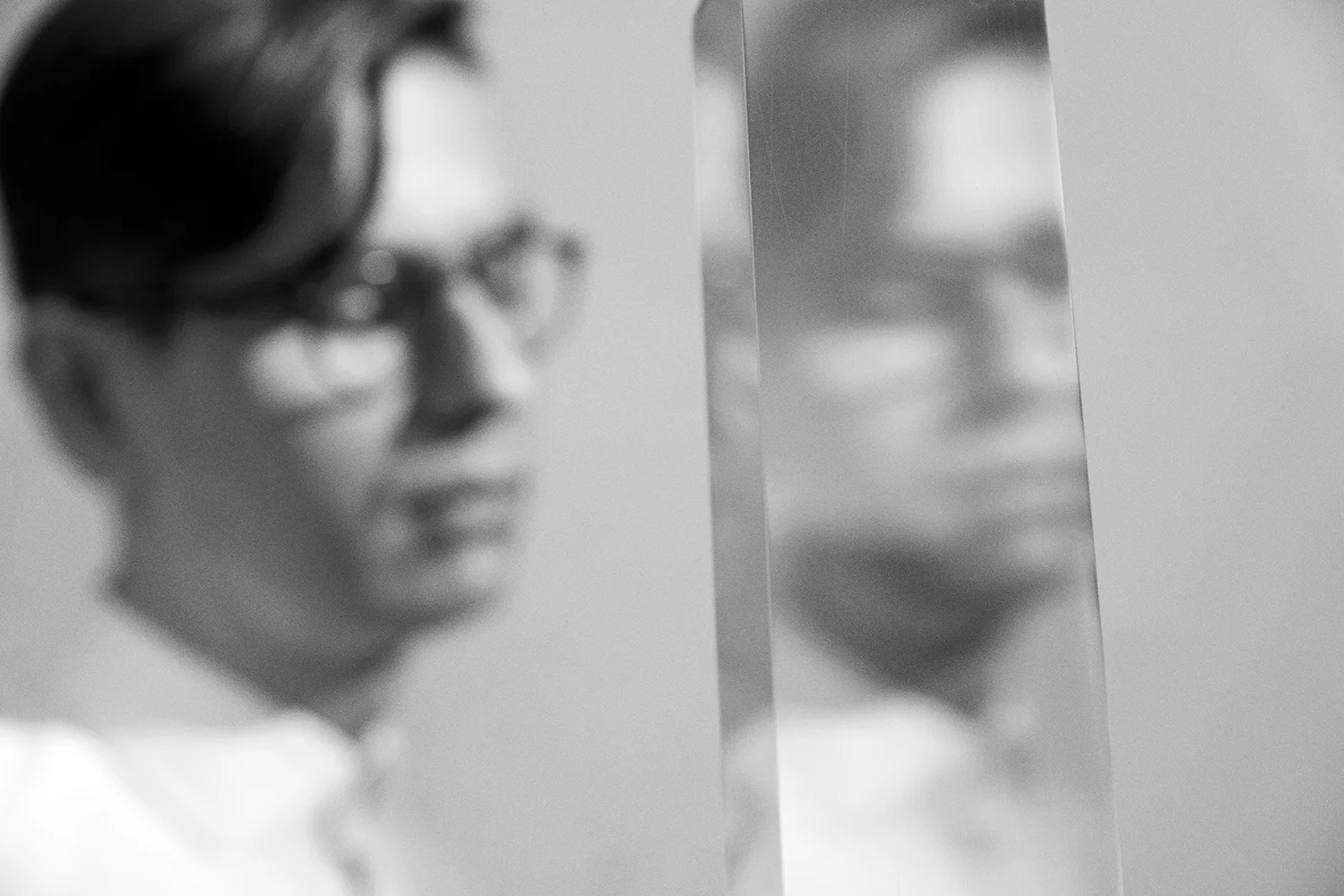 Vikingur_Olafsson_3581_02 copy.jpg