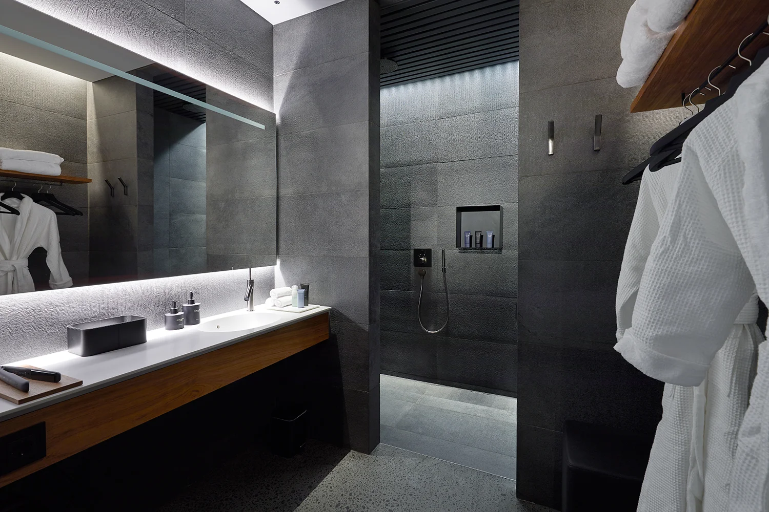 BL_RetreatBL_RETREAT_SPA_0638_01 copy.jpg