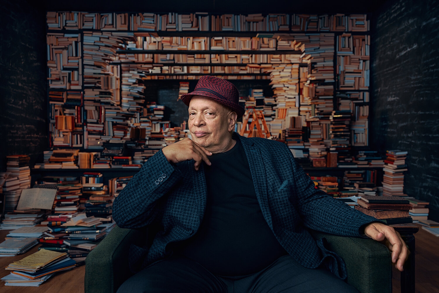 Ari_Magg_MC_Walter_Mosley_set12775.jpg
