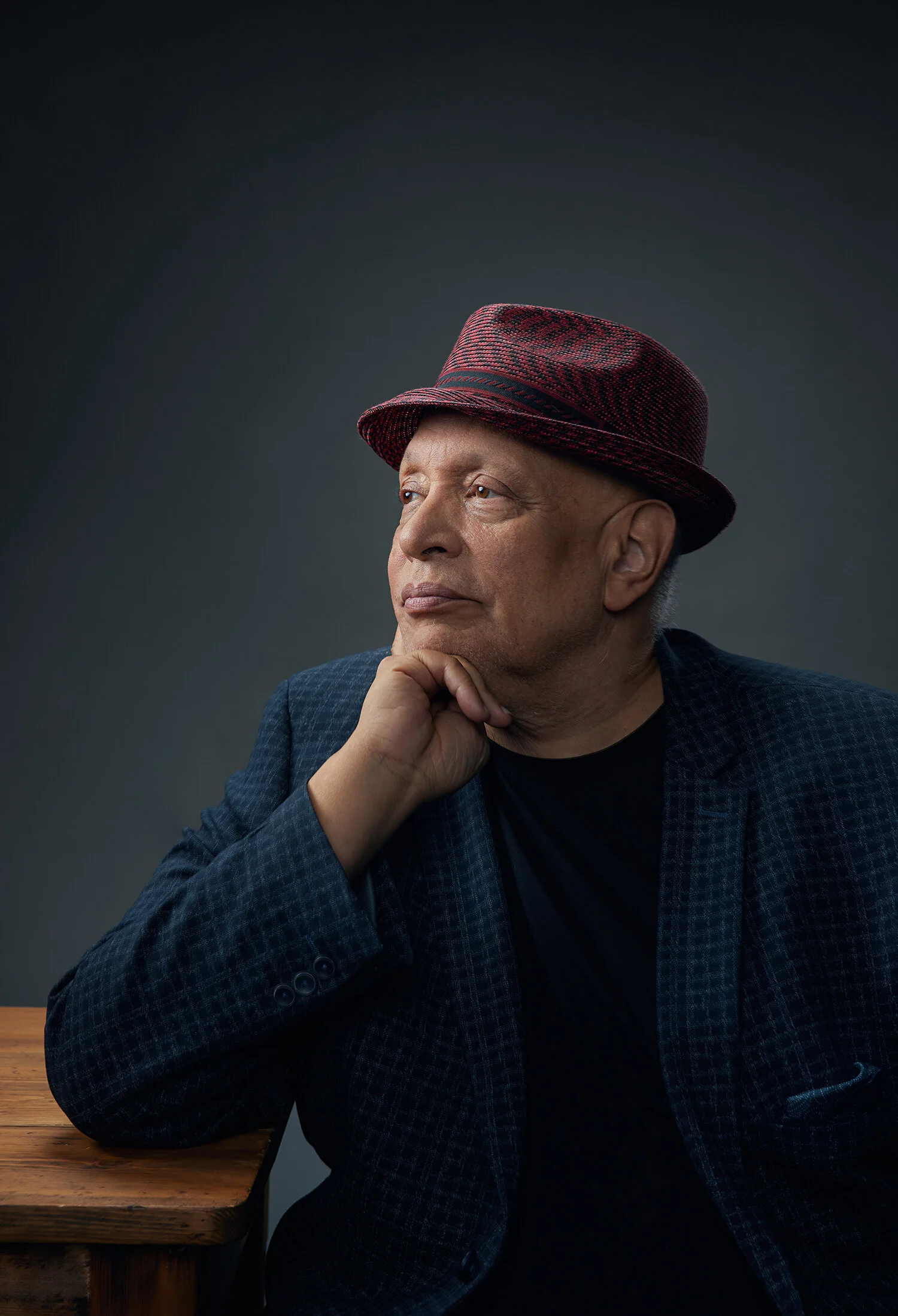 Ari_Magg_MC_Walter_Mosley_set9214.jpg