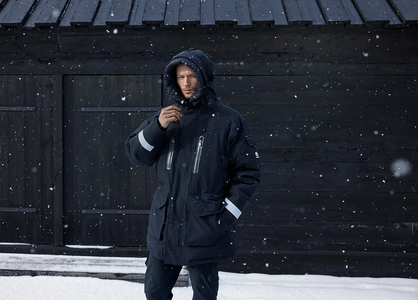 Ari_Magg_66North_AW21_22_V4A3440.jpg