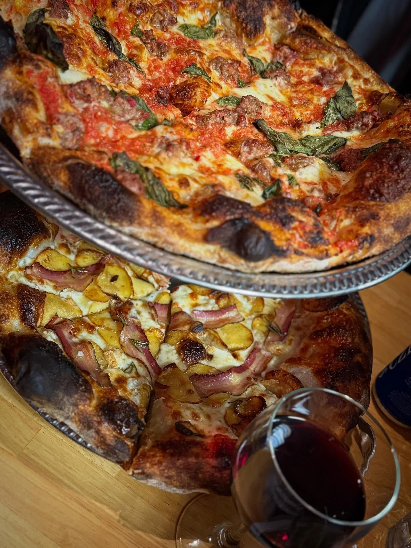 Fuel and refuel with lotsa pizza + 🍷
🚪 open at 4pm today! 
&bull;
Top Rack: Fennel Sausage Pizza
Bottom Rack : Pancetta + Potato Pizza
&bull;