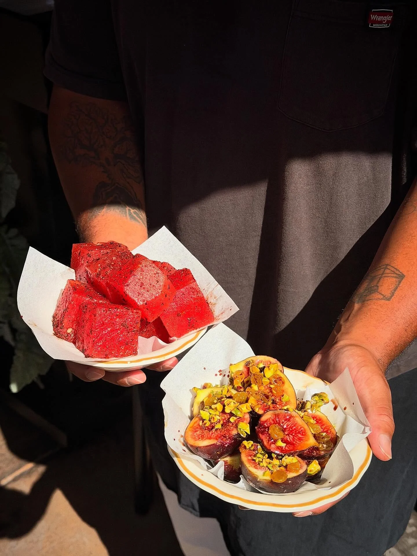 Seasonal Favs ⭐️
L: munak farms watermelon
sumac spice, extra virgin olive oil
R: mixed market figs
pistachio &amp; golden raisin brown butter, saba
&bull;
*Figs not available at Culver City spot
&bull;
🪑 Grab a seat on YELP!
Hold a seat via WAITLIS