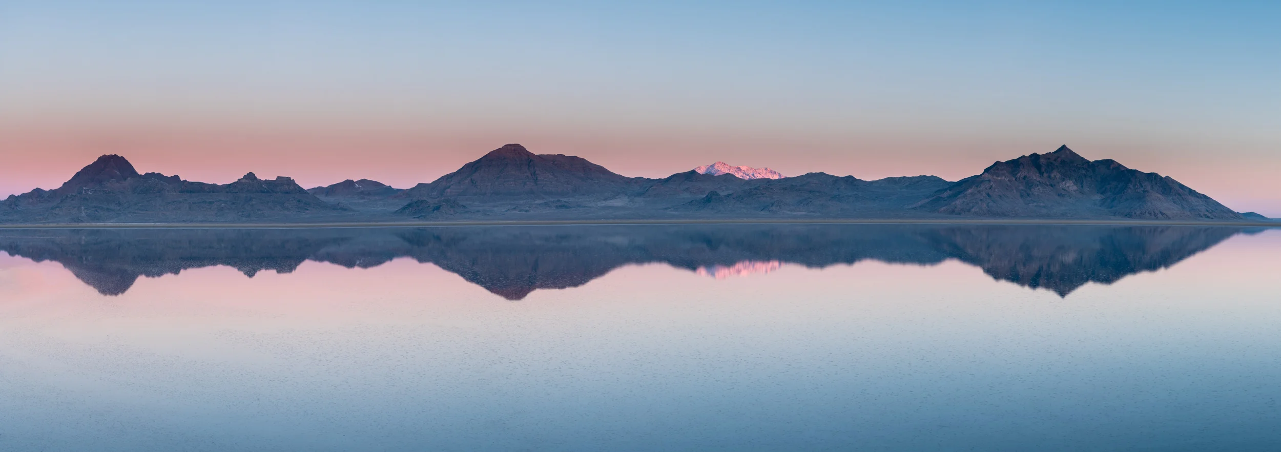 Five image pano, stitched in Lightroom. Nikon D850, Nikon 70-200 ƒ/2.8 @ 70mm, 0.5s, ƒ/11, ISO 64. No filters.