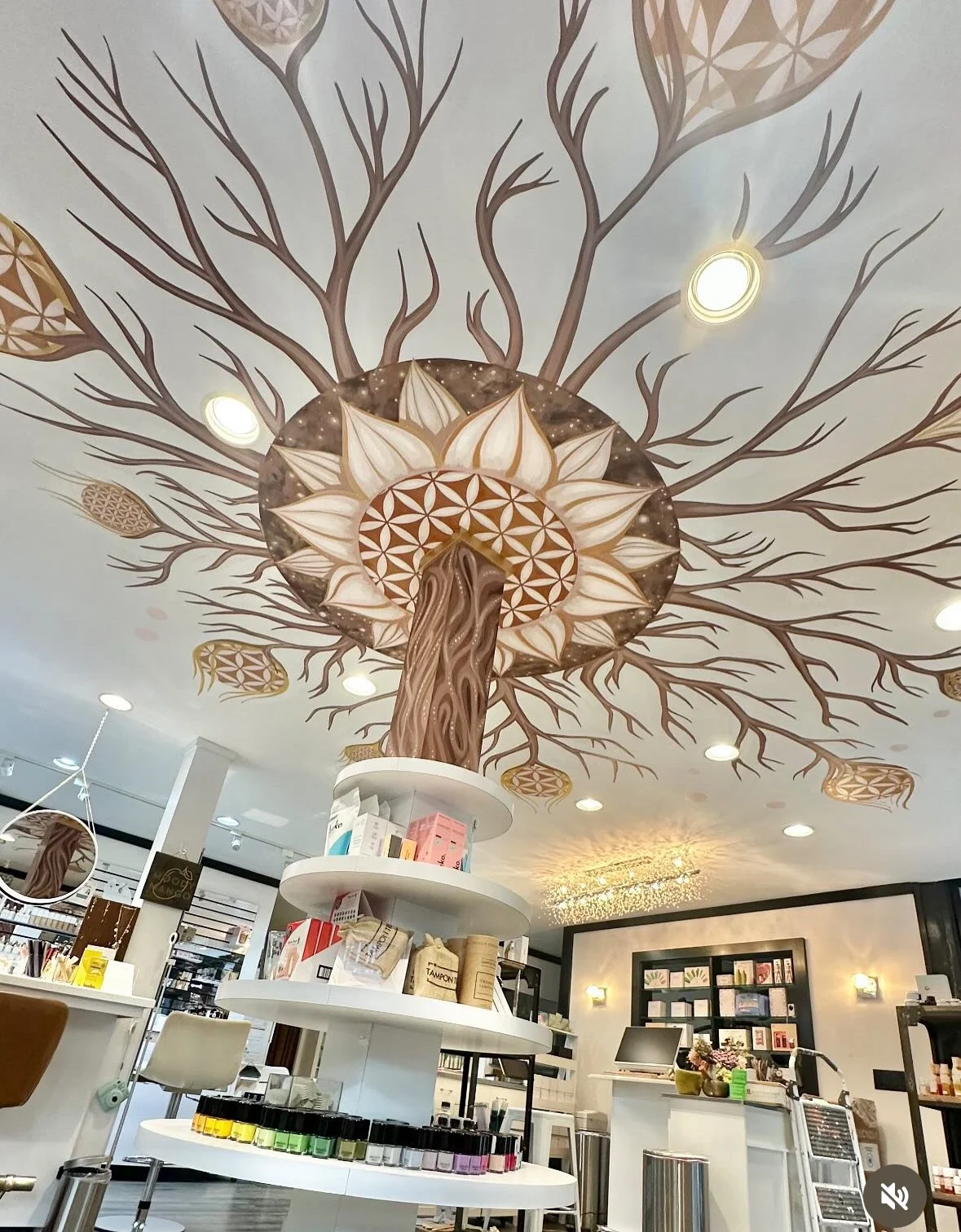 Roots the Beauty Underground: Mural