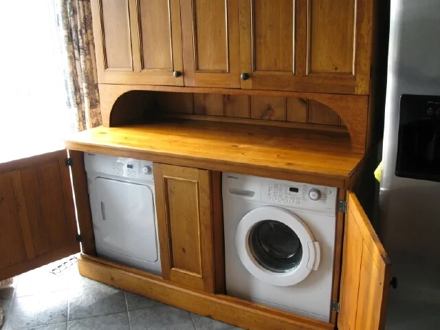 CUSTOM WASHER AND DRYER CUPBOARD (OPEN)