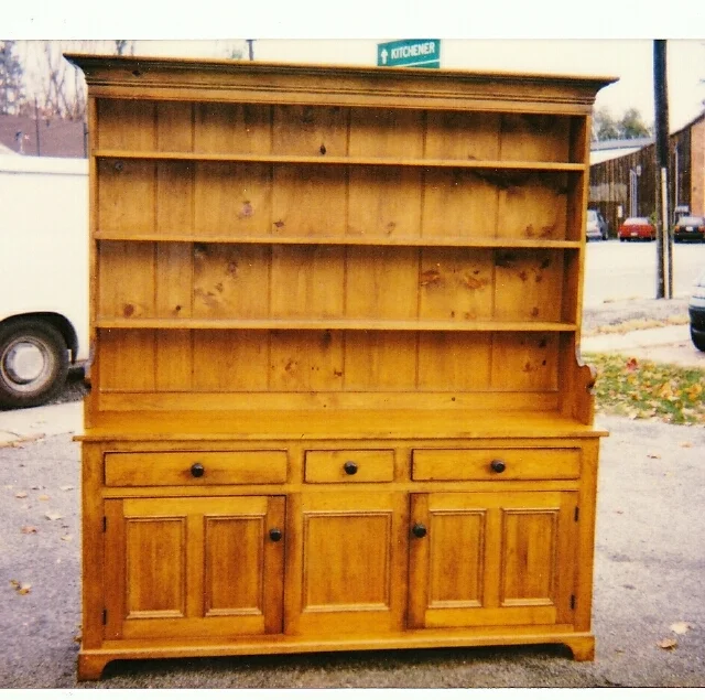 open+hutch1.jpg