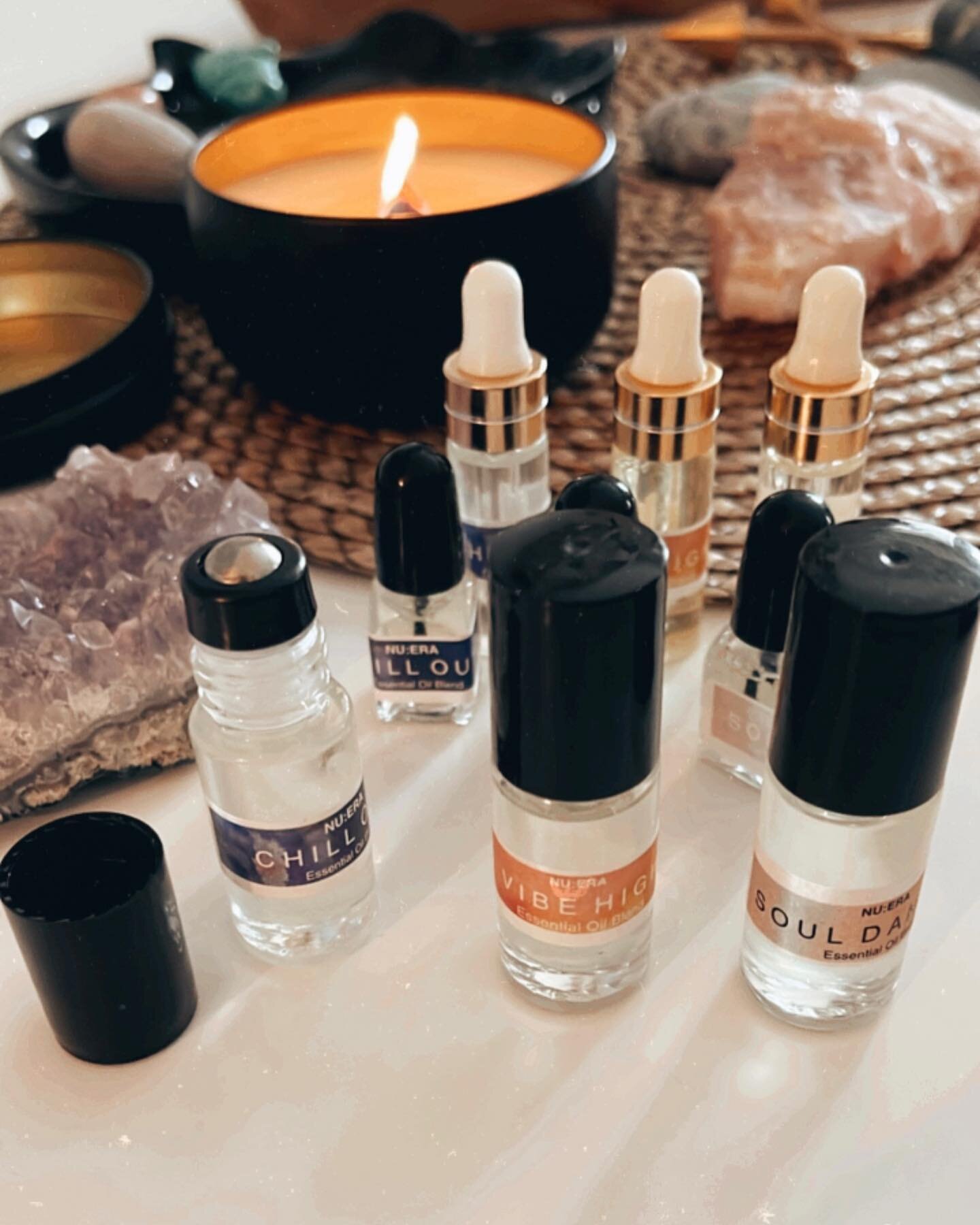 Big Welcome to our Signature Blends new addition. The 5ml Roller! Perfect for everyday wear, or on your porous jewelry, bring to the office or travelling.
They&rsquo;re so tiny and cute!
💙🧡🤍
.
.
.
.
.
.
.
#nuerawellness #nueraessentials #aromather
