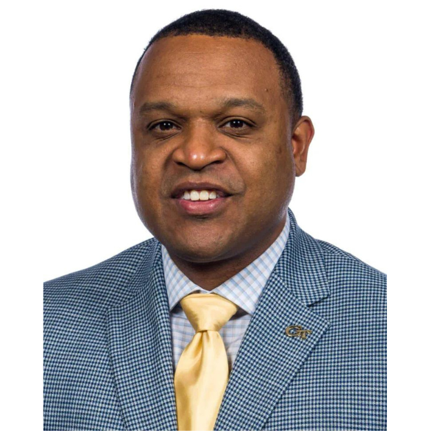 Headshot of Charles Nieves