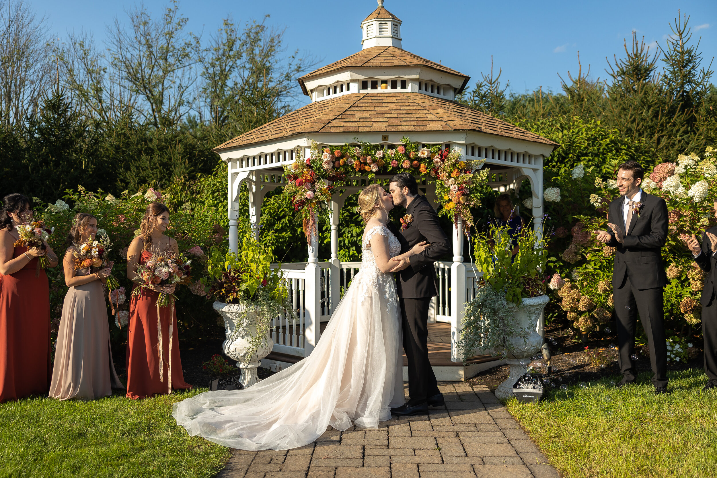 9.11.21_Tara&Chris_L-102.jpg