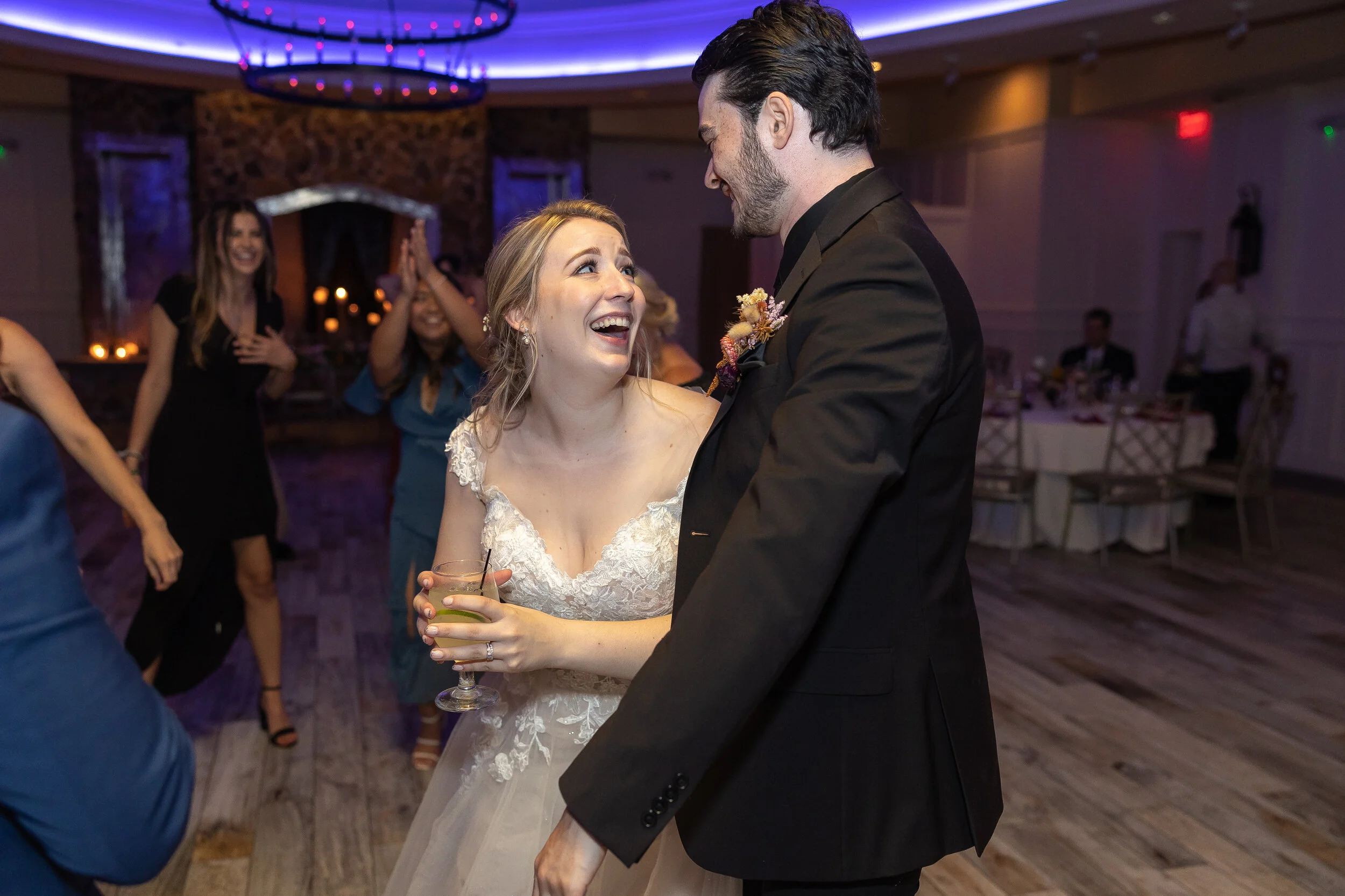 9.11.21_Tara&Chris_L-148.jpg