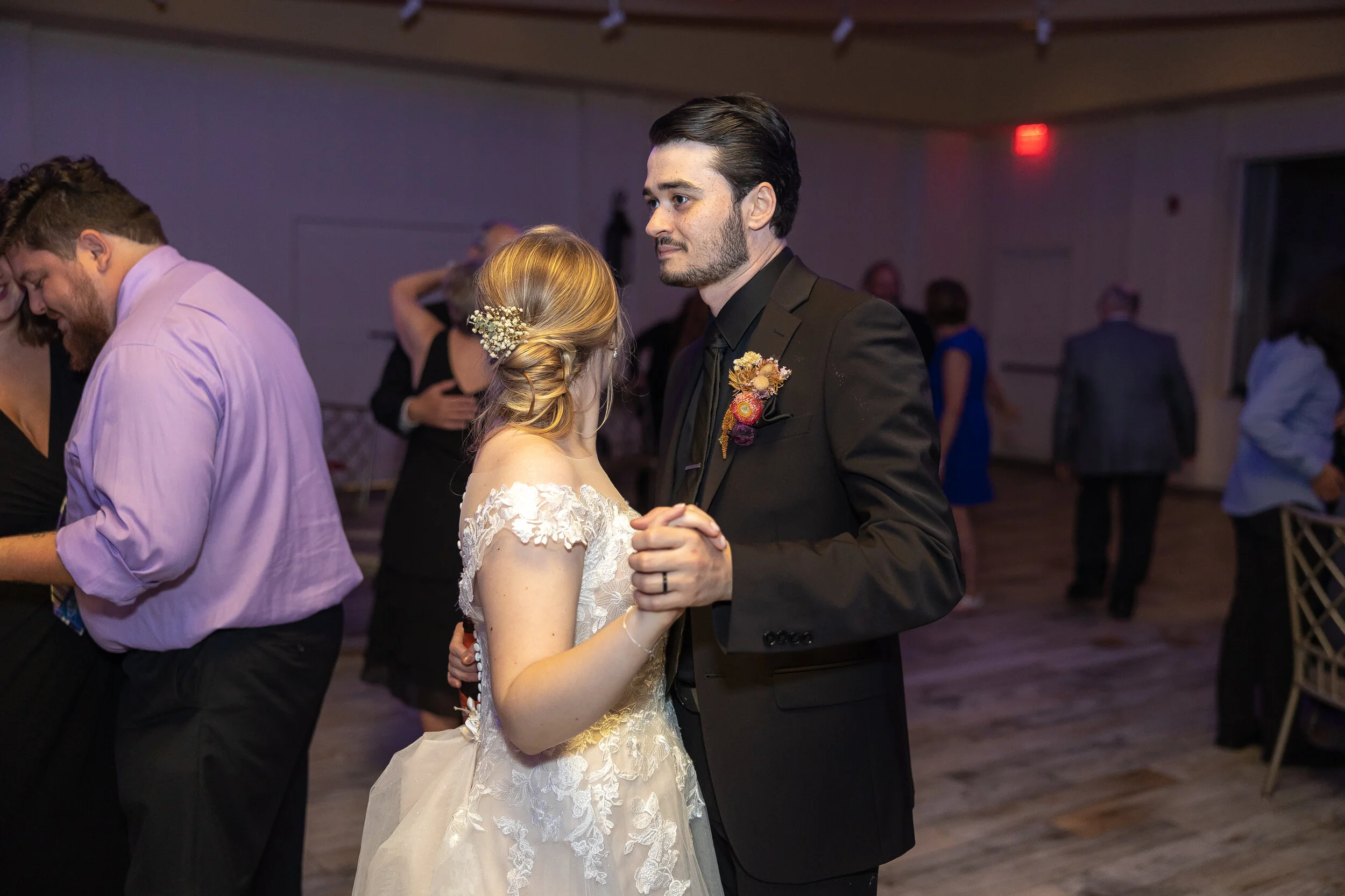 9.11.21_Tara&Chris_L-153.jpg
