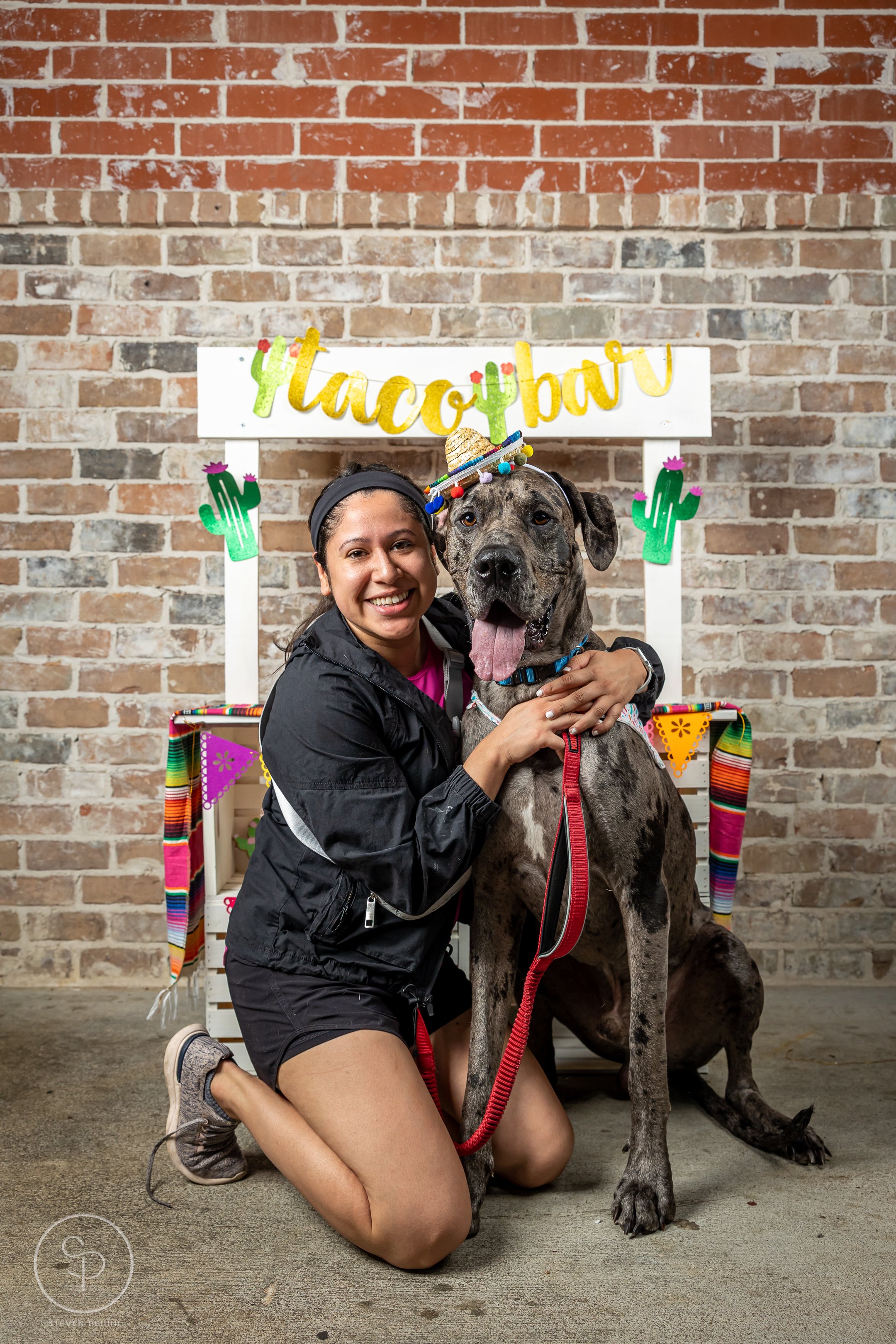 StevenPediniPhotography-CincoDeDoggo-2023-Houston-Texas-BayouHeightsBiergarten-10.jpg