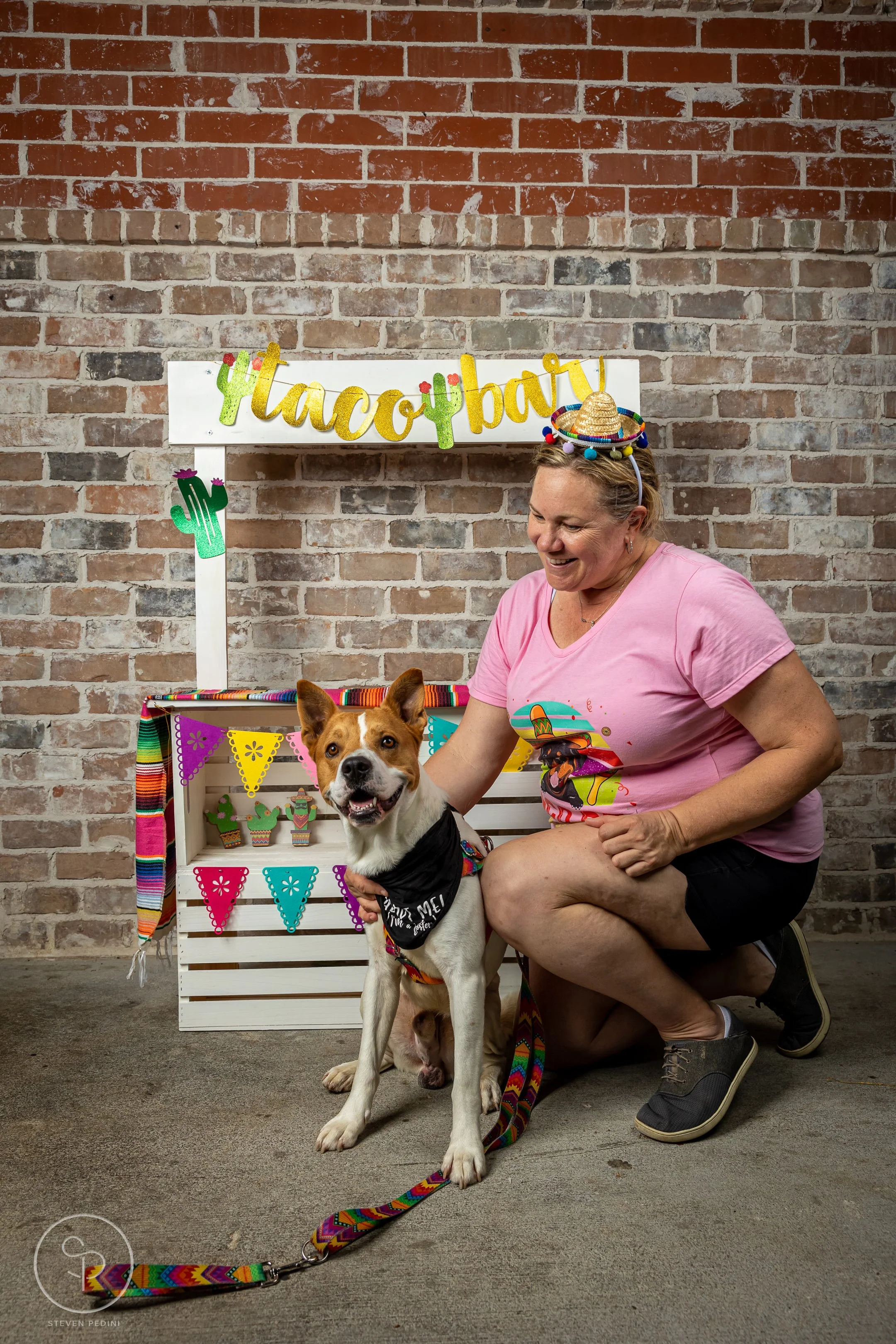 StevenPediniPhotography-CincoDeDoggo-2023-Houston-Texas-BayouHeightsBiergarten-19.jpg