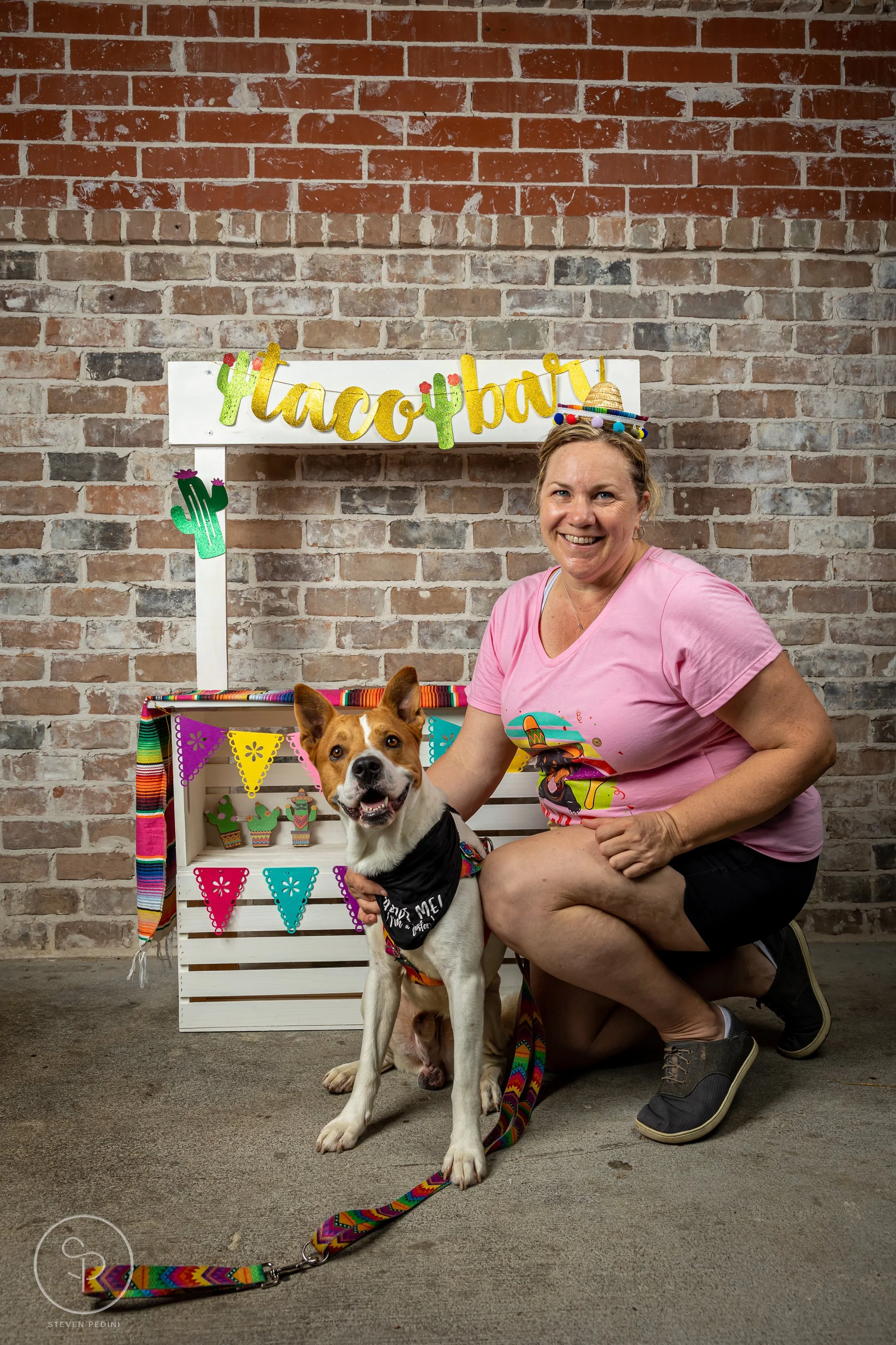 StevenPediniPhotography-CincoDeDoggo-2023-Houston-Texas-BayouHeightsBiergarten-20.jpg