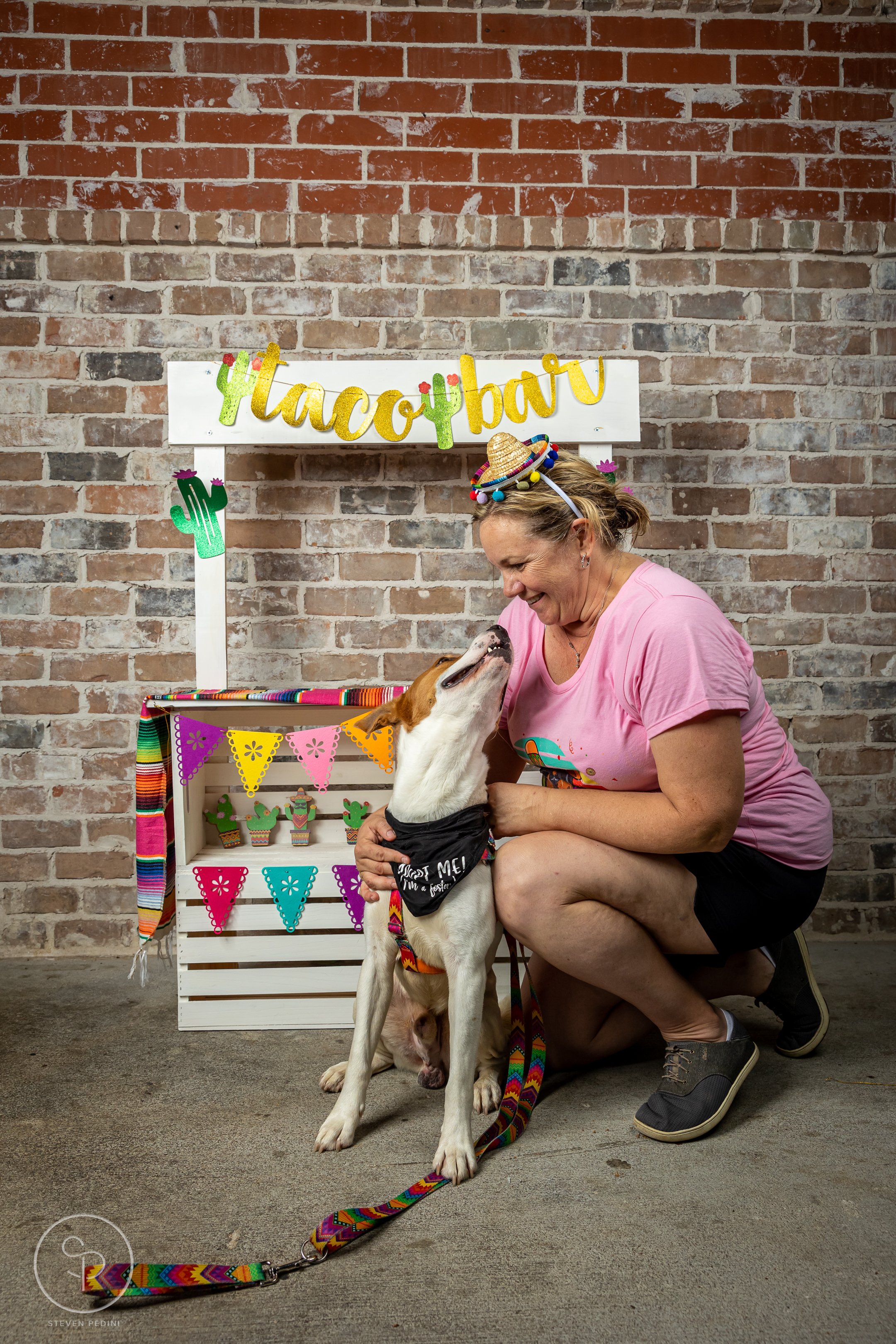 StevenPediniPhotography-CincoDeDoggo-2023-Houston-Texas-BayouHeightsBiergarten-21.jpg