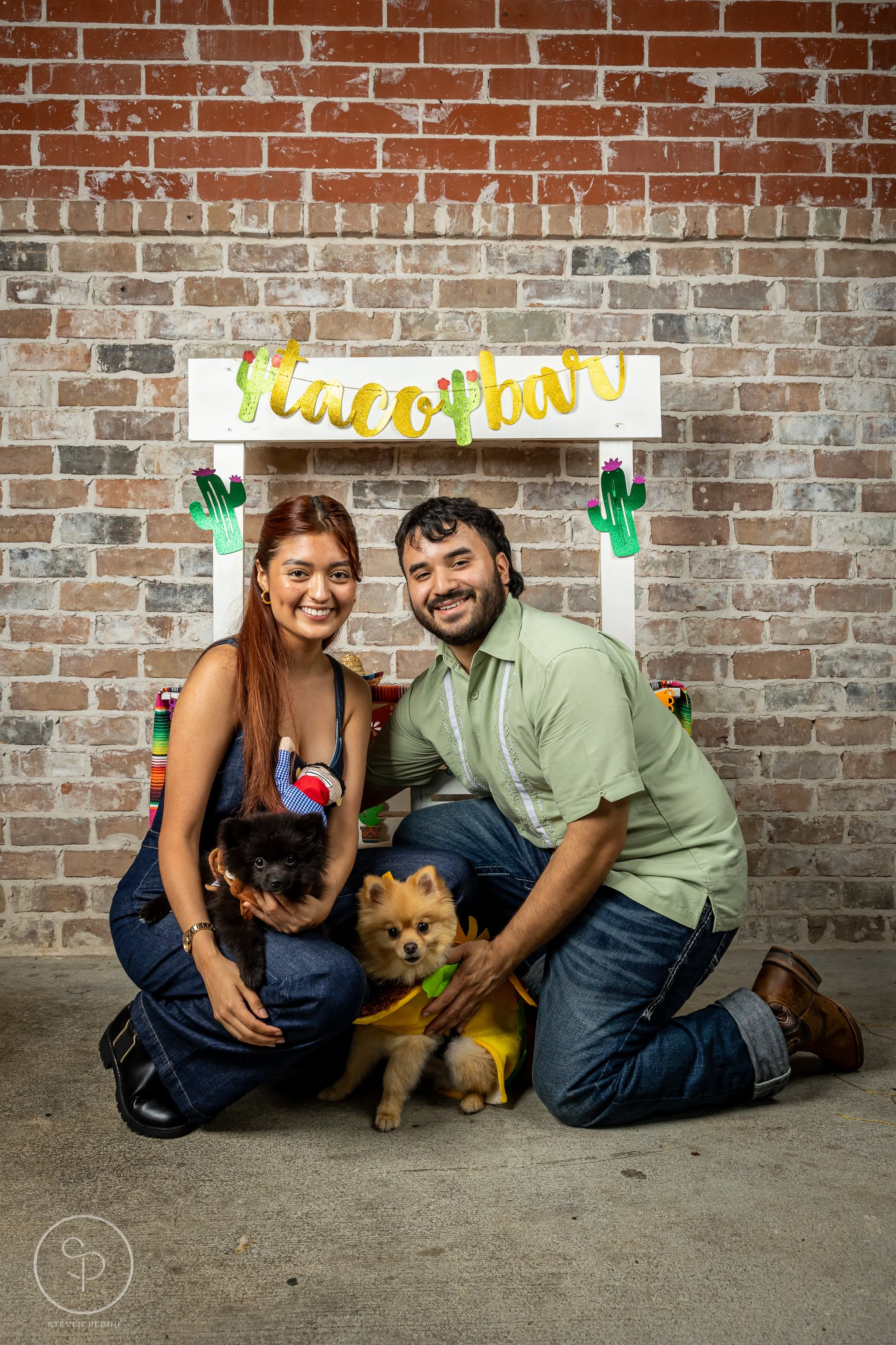 StevenPediniPhotography-CincoDeDoggo-2023-Houston-Texas-BayouHeightsBiergarten-32.jpg