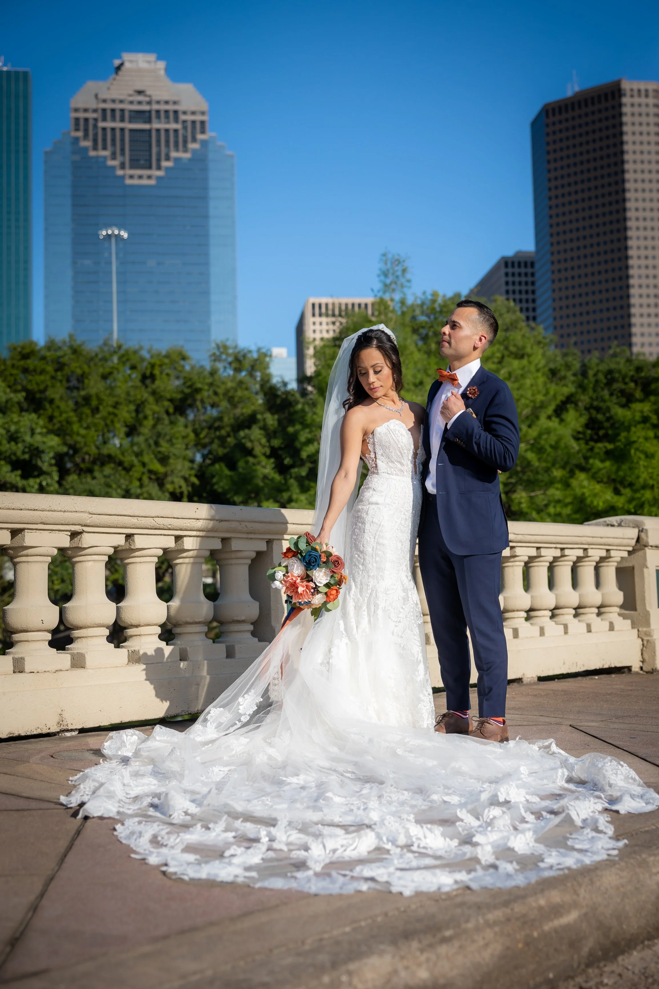 StevenPediniPhotography-Wedding-Photographer-Houston-Texas-TX-SunsetCoffeeBuilding-M&E-04222023-90.jpg