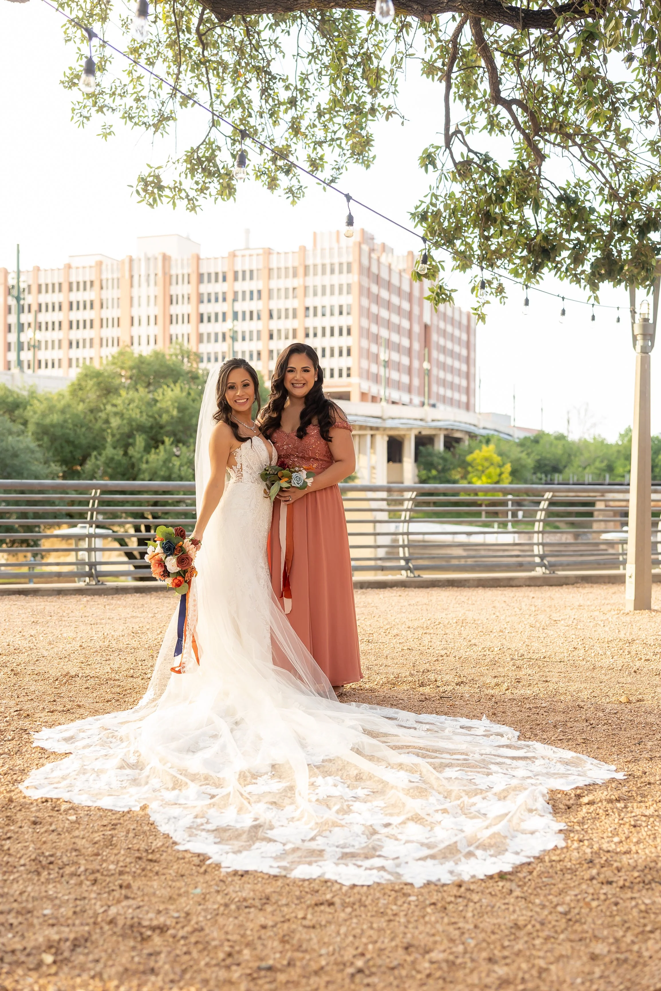 StevenPediniPhotography-Wedding-Photographer-Houston-Texas-TX-SunsetCoffeeBuilding-M&E-04222023-122.jpg