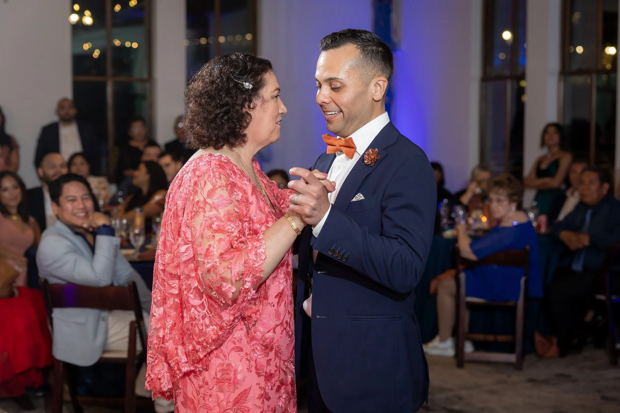 StevenPediniPhotography-Wedding-Photographer-Houston-Texas-TX-SunsetCoffeeBuilding-M&E-04222023-174.jpg