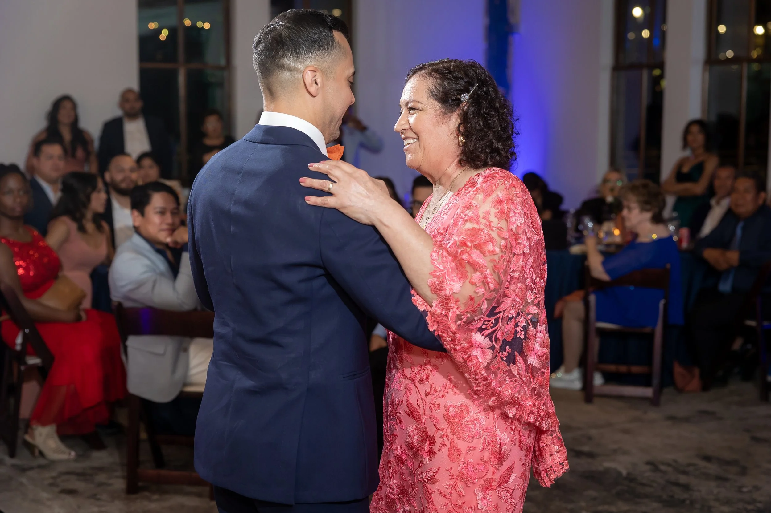 StevenPediniPhotography-Wedding-Photographer-Houston-Texas-TX-SunsetCoffeeBuilding-M&E-04222023-175.jpg