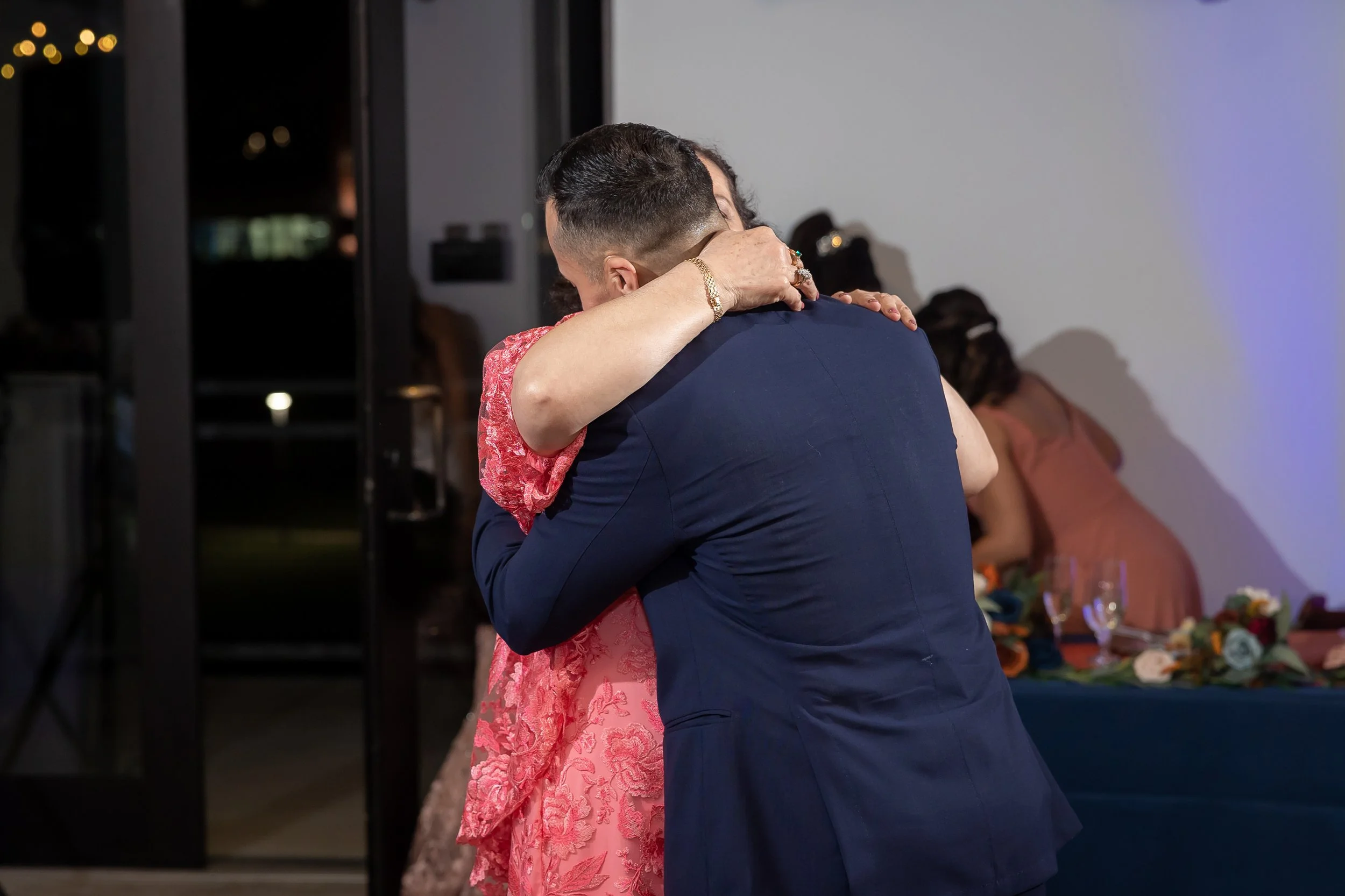 StevenPediniPhotography-Wedding-Photographer-Houston-Texas-TX-SunsetCoffeeBuilding-M&E-04222023-178.jpg