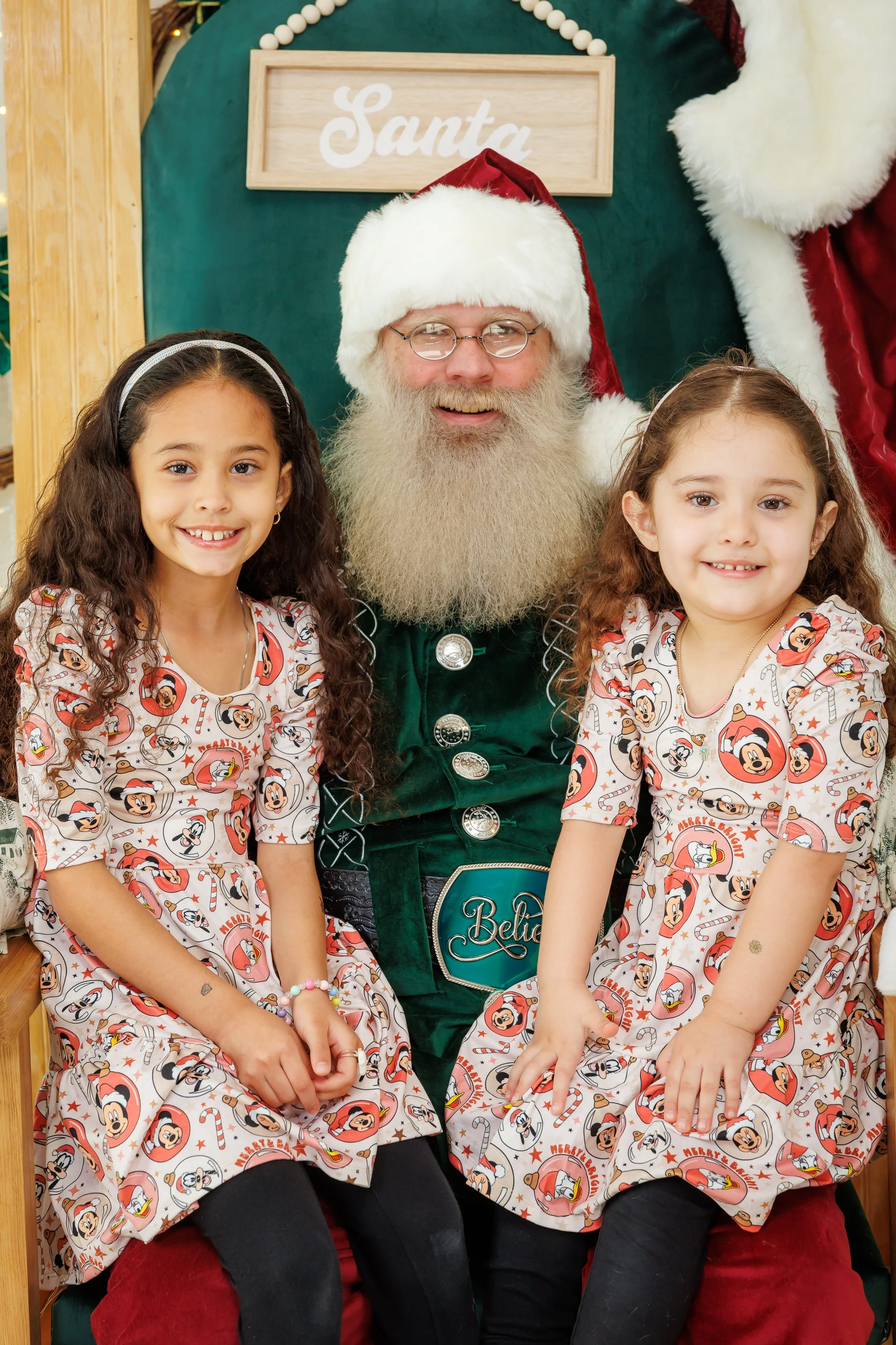 SPP-L-W-David Weekley Homes-Photos with Santa at Sienna 35-7.jpg