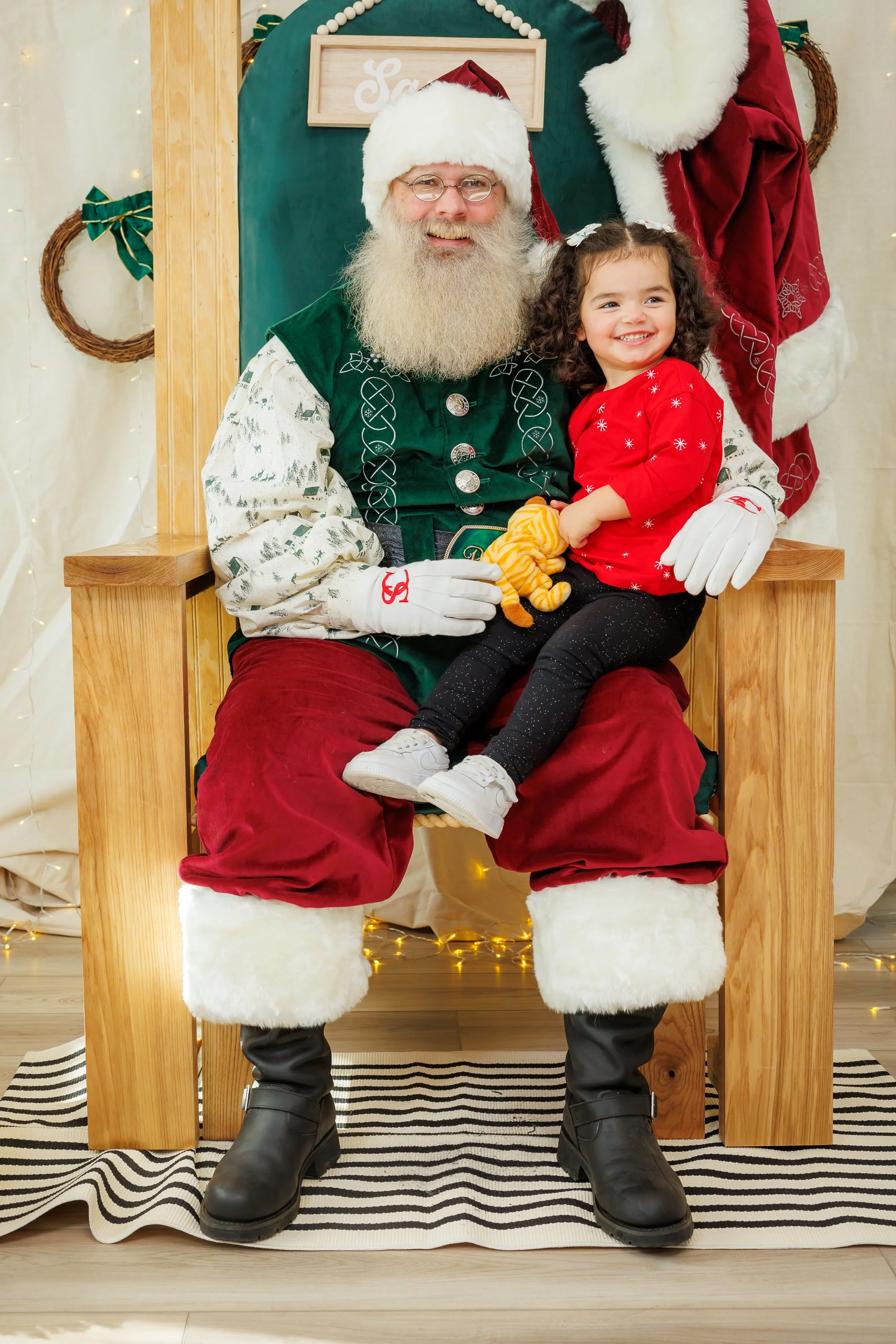 SPP-L-W-David Weekley Homes-Photos with Santa at Sienna 35-12.jpg