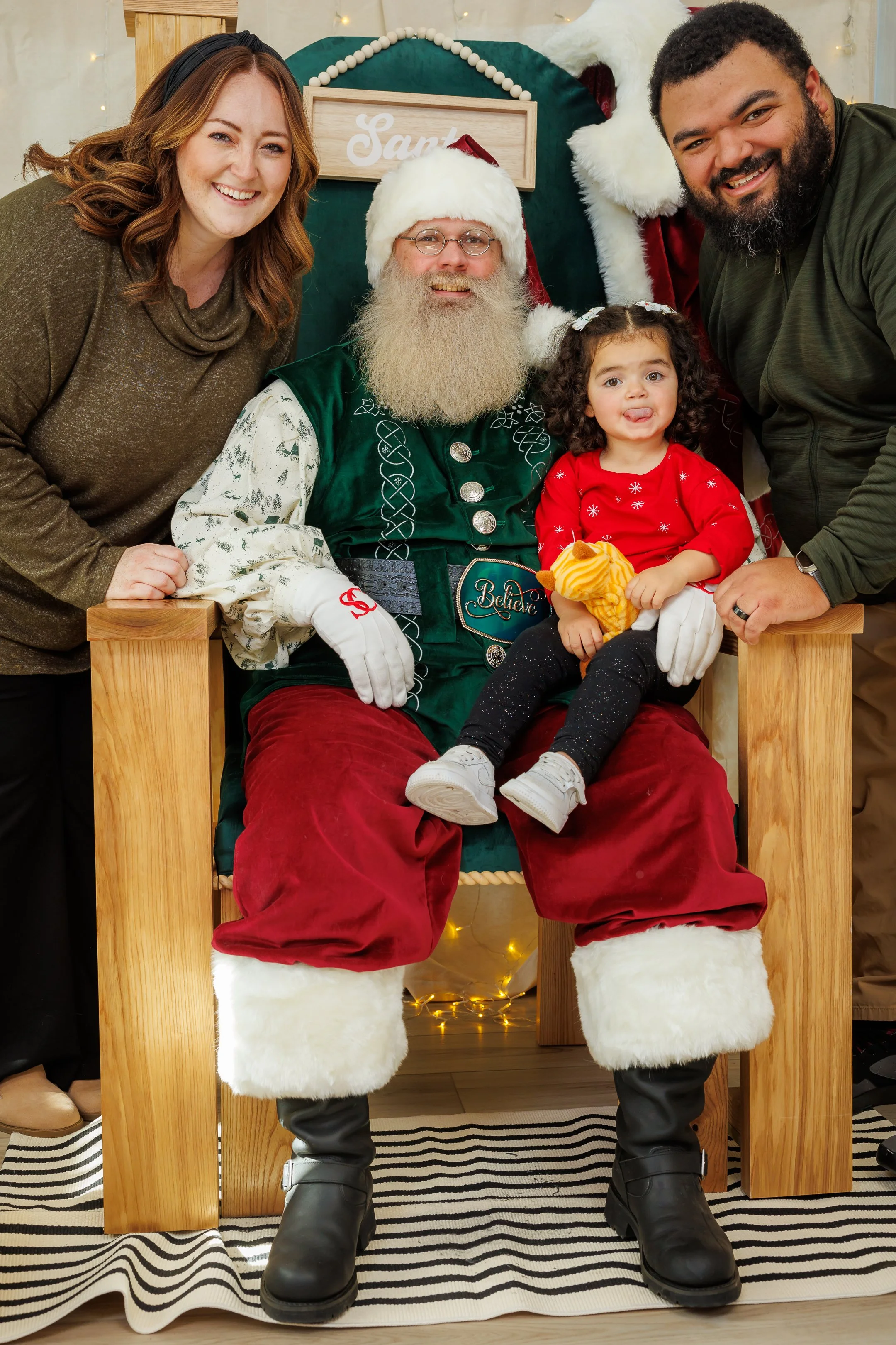 SPP-L-W-David Weekley Homes-Photos with Santa at Sienna 35-25.jpg