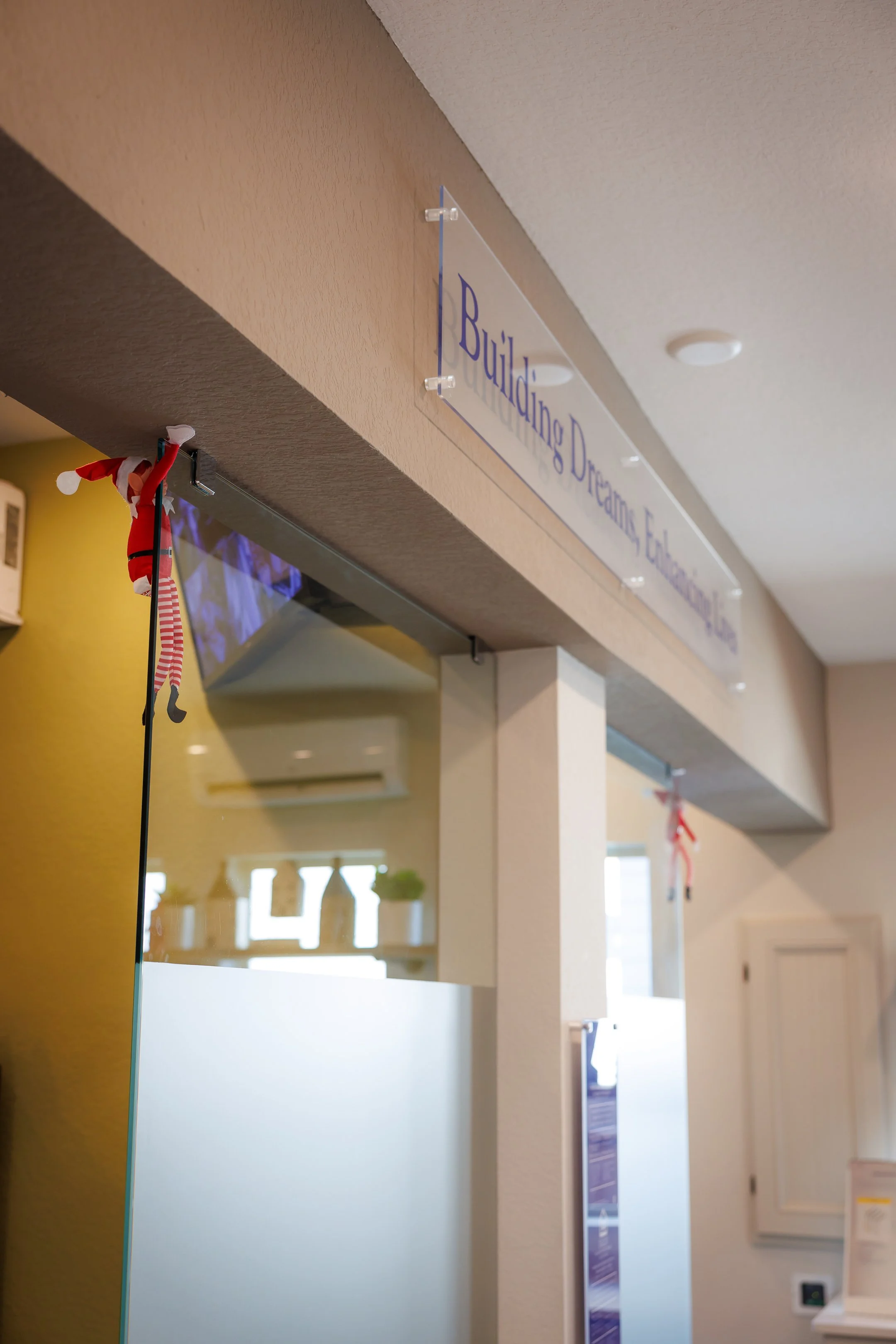 SPP-L-W-David Weekley Homes-Photos with Santa at Sienna 35-78.jpg