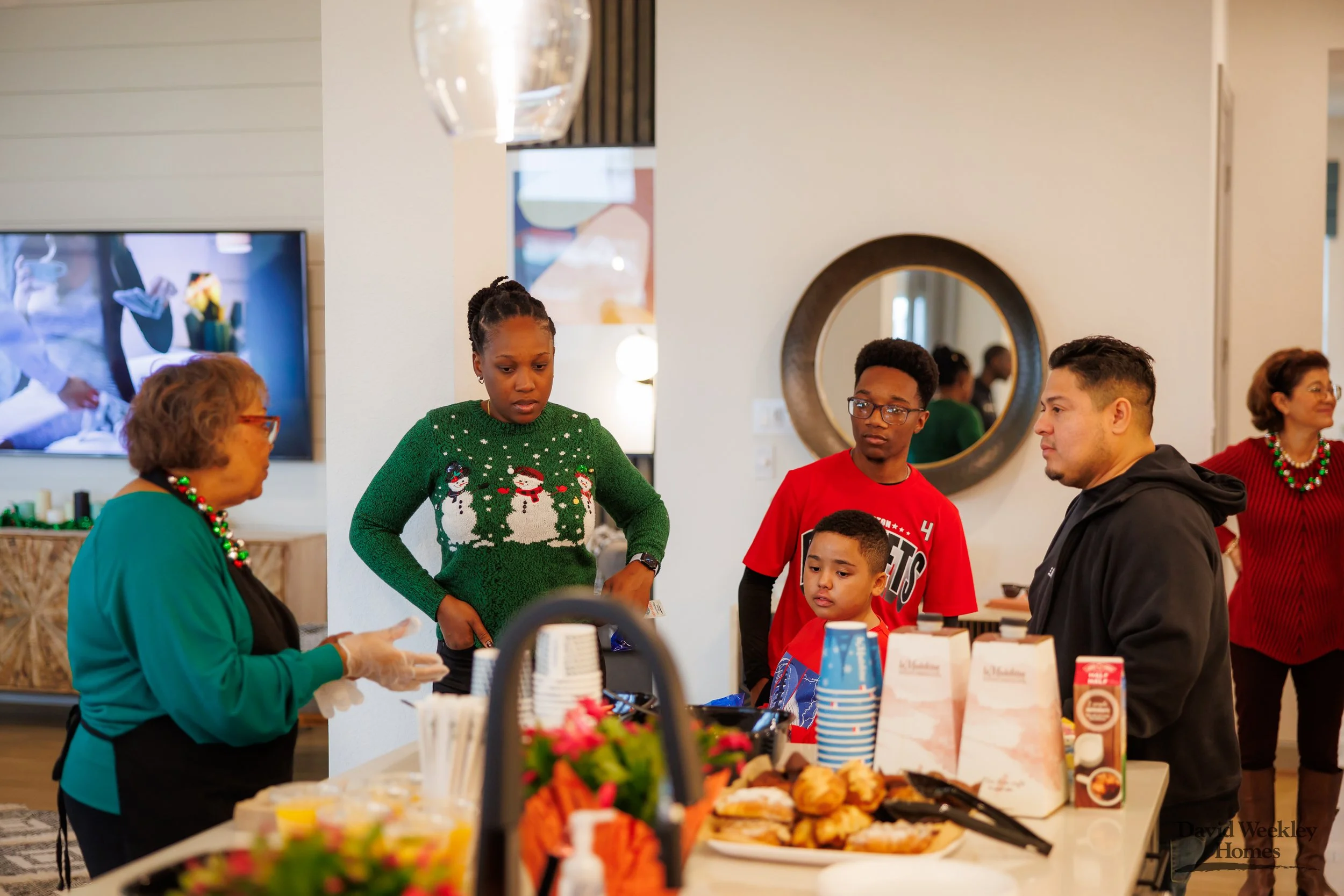 SPP-L-W-12.08.2024-David Weekley Homes Photos With Santa Sienna 65-25.jpg