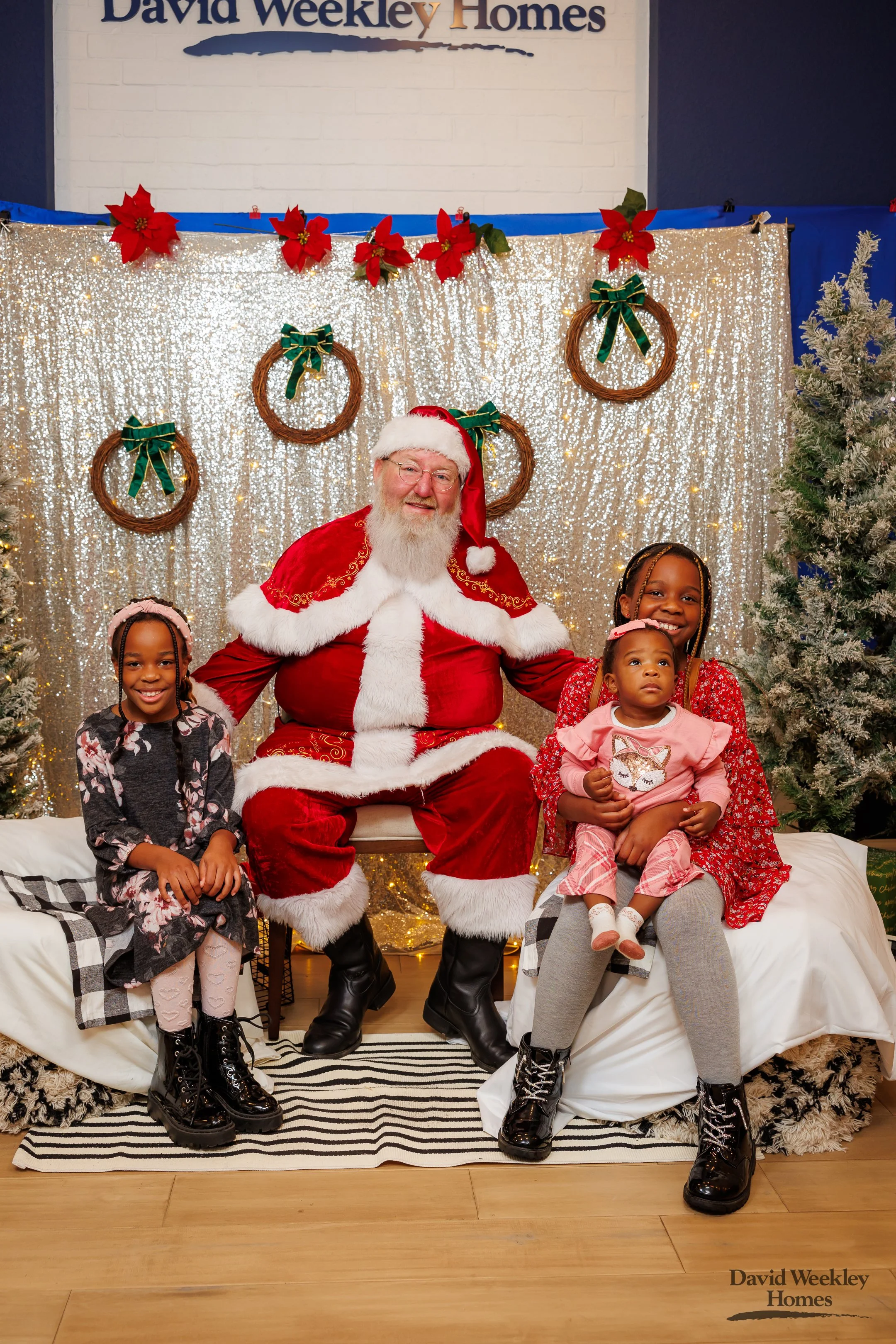 SPP-L-W-12.08.2024-David Weekley Homes Photos With Santa Sienna 65-121.jpg