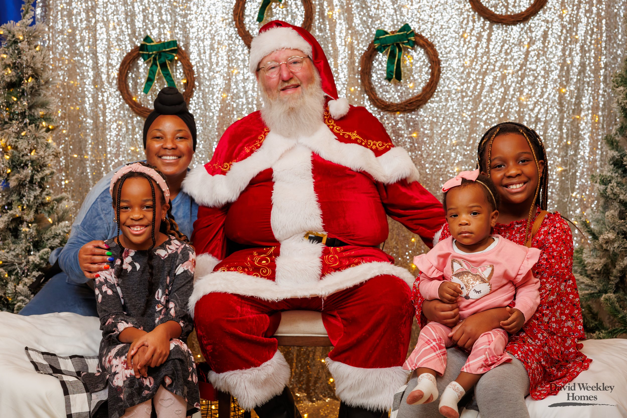 SPP-L-W-12.08.2024-David Weekley Homes Photos With Santa Sienna 65-122.jpg