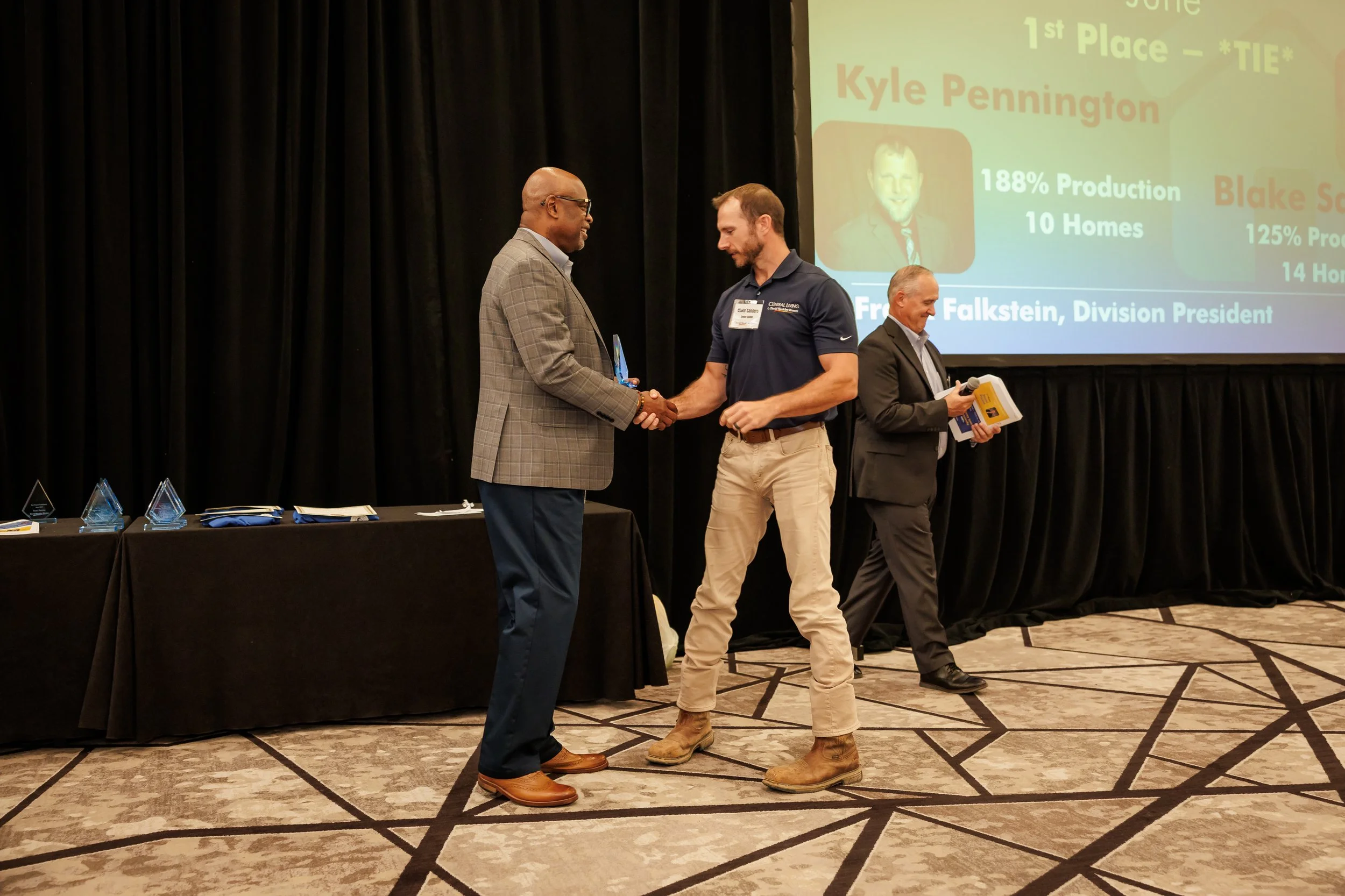 Steven Pedini Photography-David Weekley Homes May-June Division Meeting-Web-415-AH2A9723.jpg