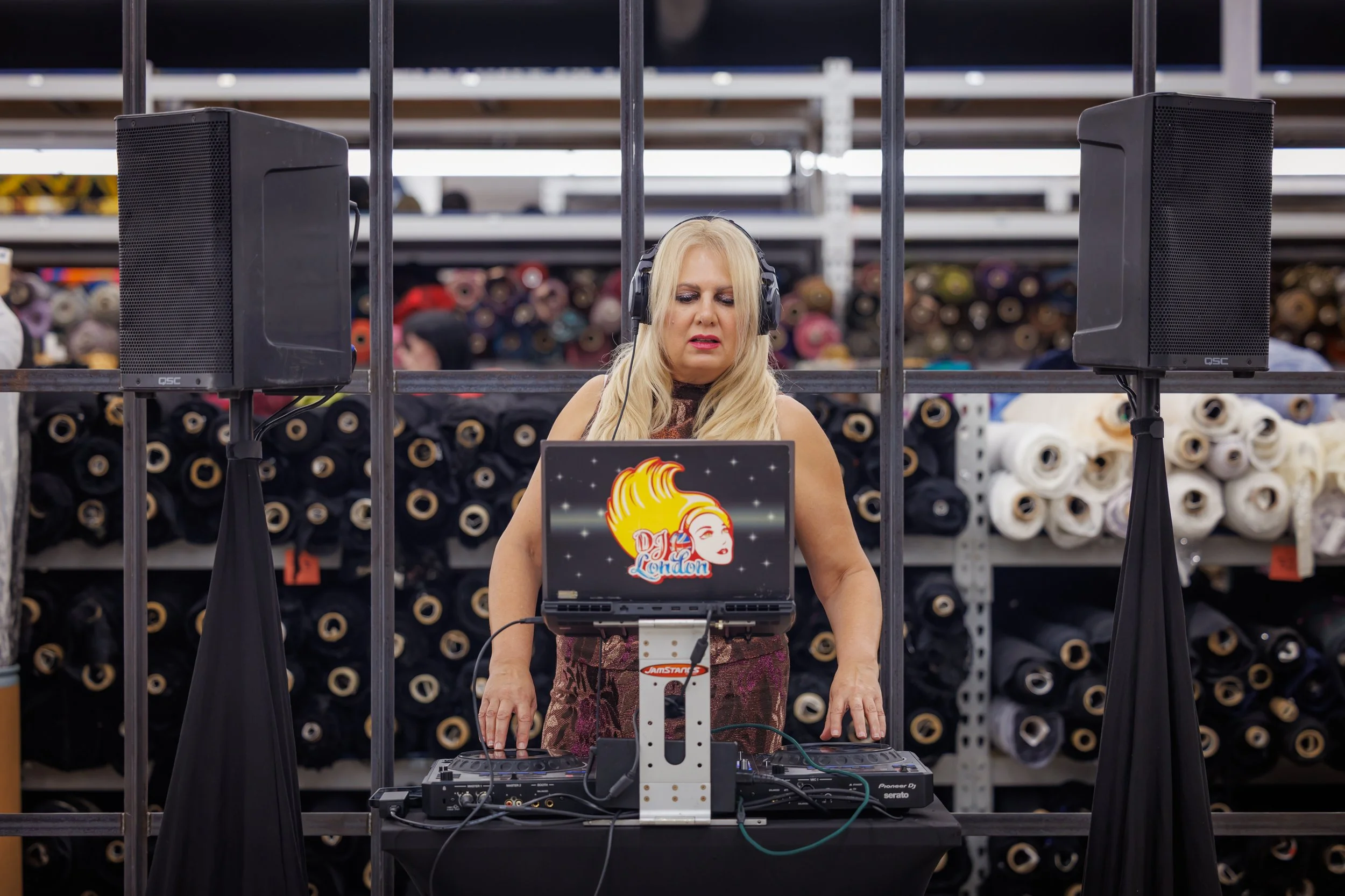 Steven Pedini Photography-11.14.2025 - Mood Fabrics Houston Grand Opening-Web-16-AH2A1243.jpg