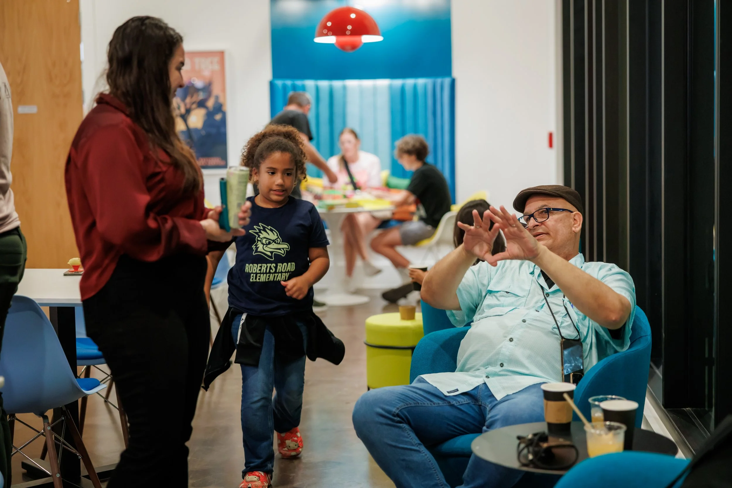 Steven Pedini Photography-11.21.25 Jubilee Friendsgiving-Web-26-AH2A3980.jpg