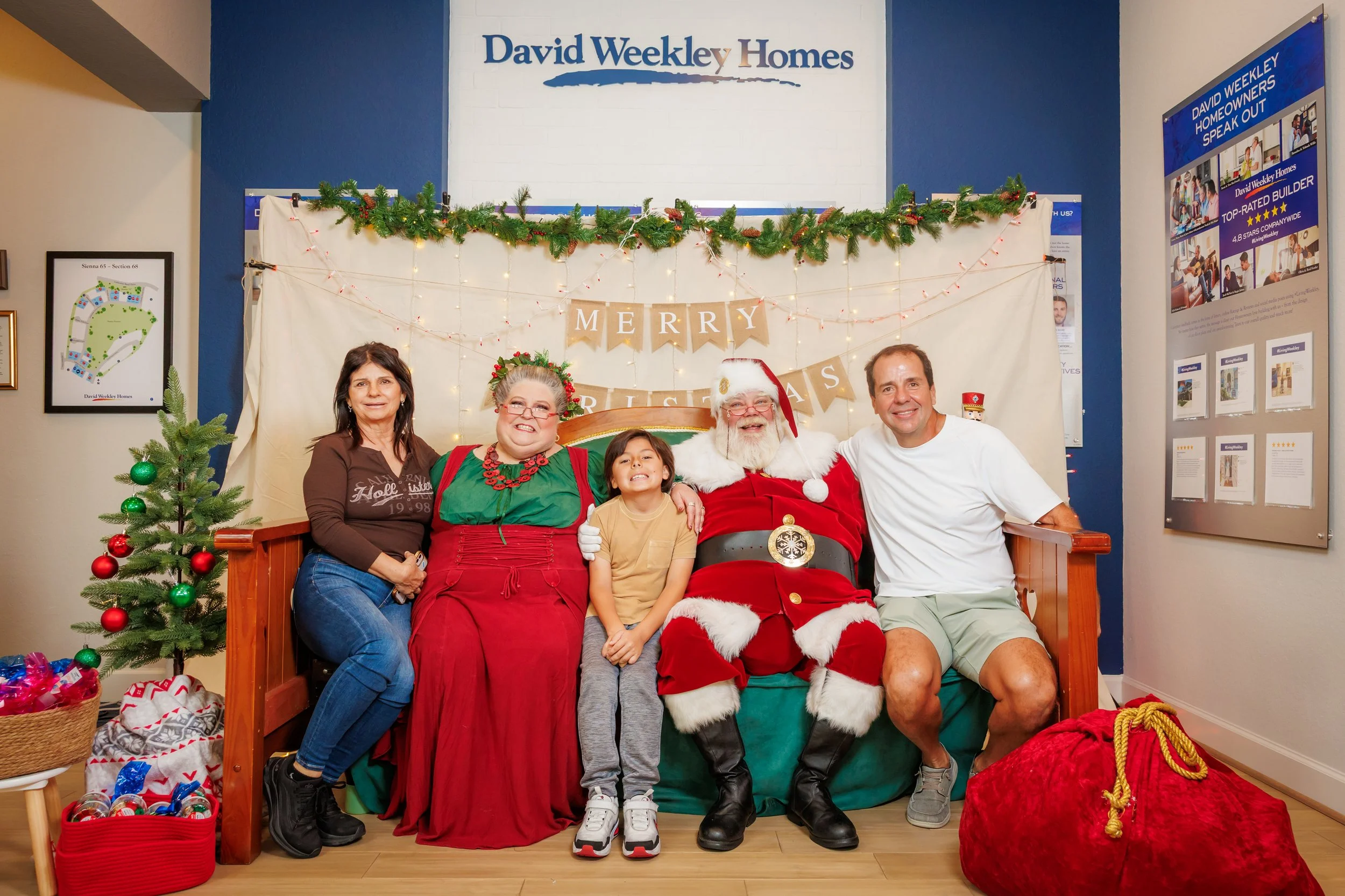 Steven Pedini Photography-11.22.25 - David Weekley Homes Breakfast with Santa at Sienna-Web-15-AH2A4243.jpg