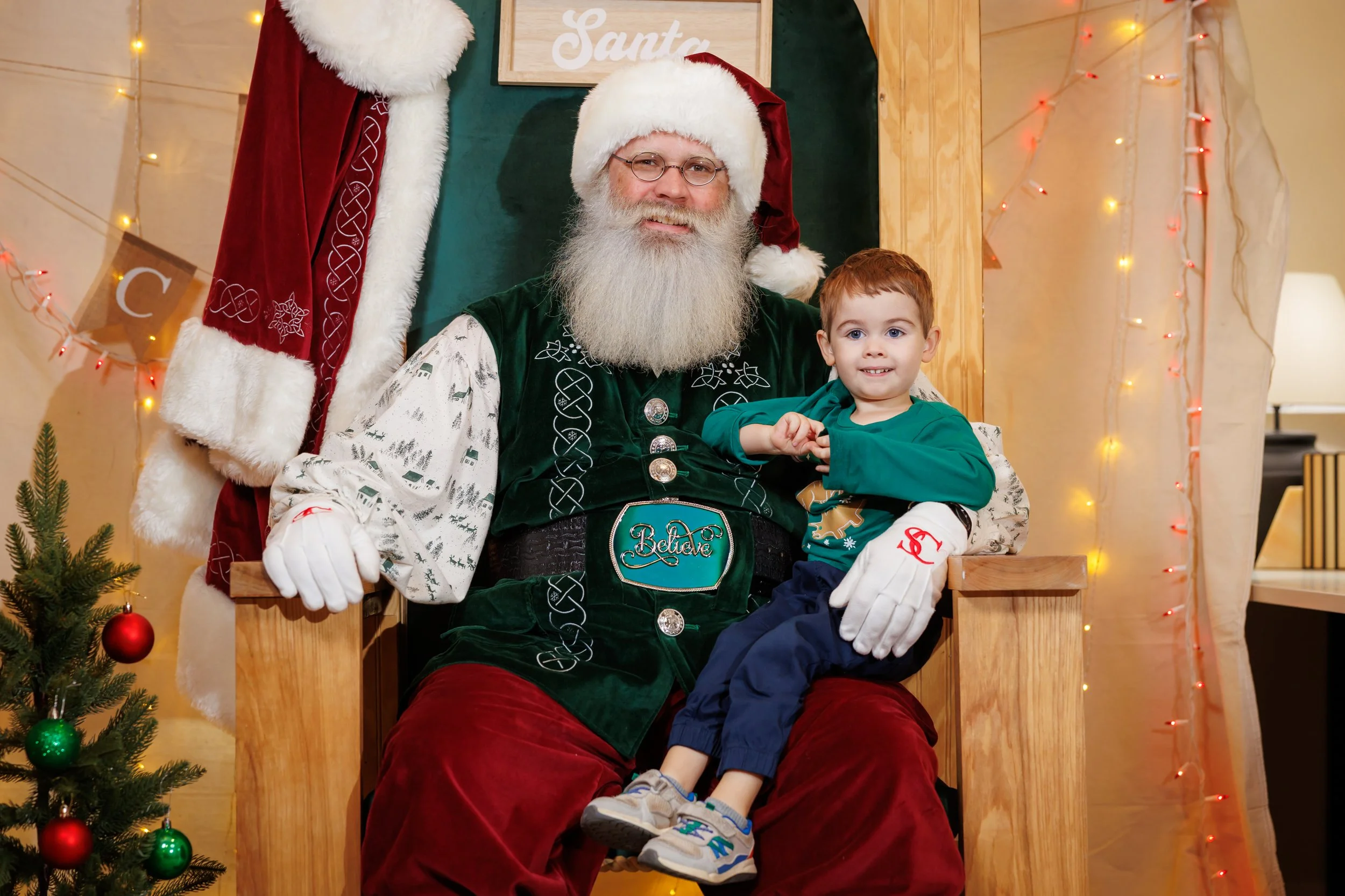 Steven Pedini Photography-12.7.2025 - David Weekley Homes Photos with Santa at Legacy Place-Web-50-AH2A5396.jpg