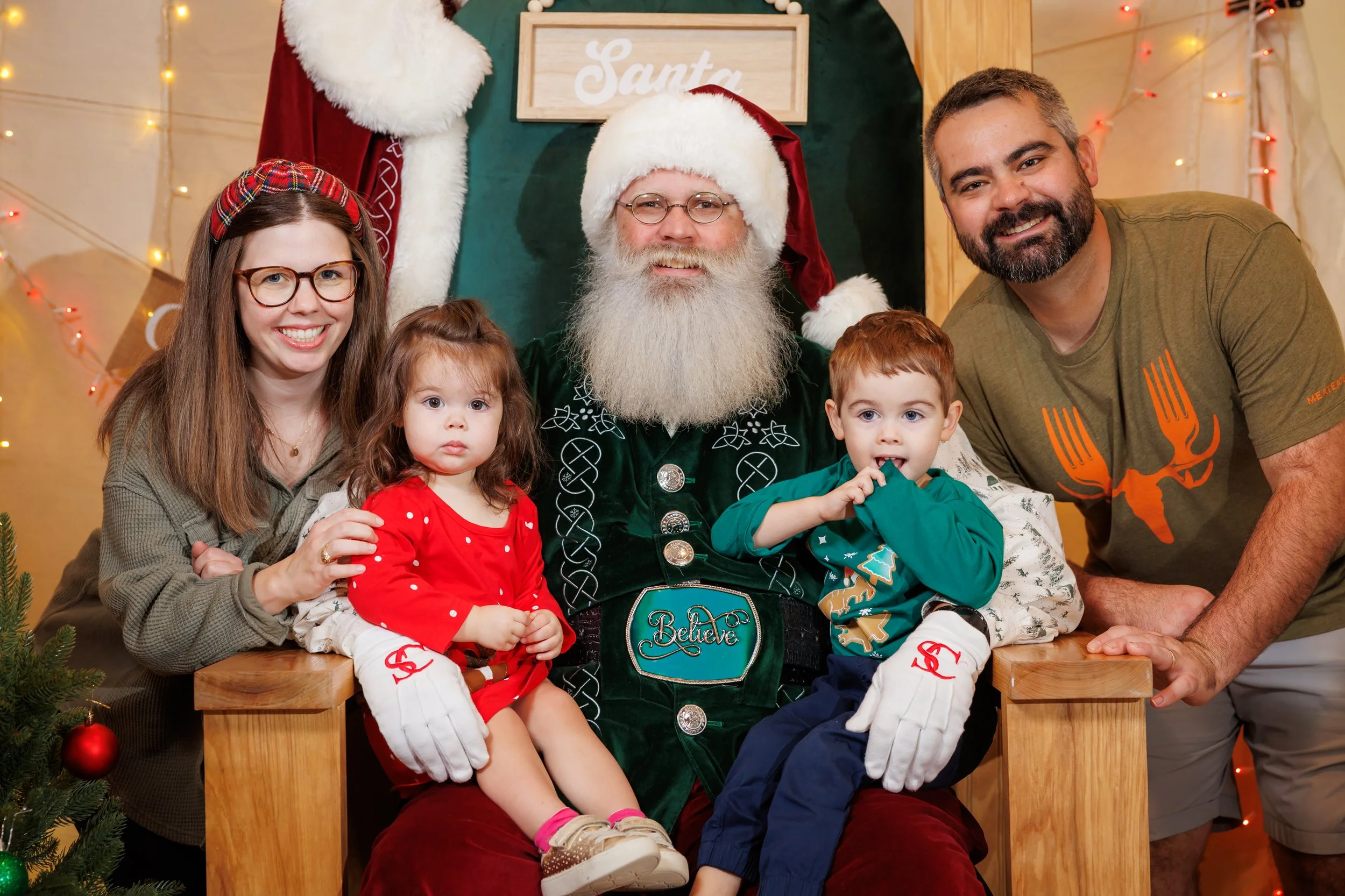 Steven Pedini Photography-12.7.2025 - David Weekley Homes Photos with Santa at Legacy Place-Web-55-AH2A5412.jpg