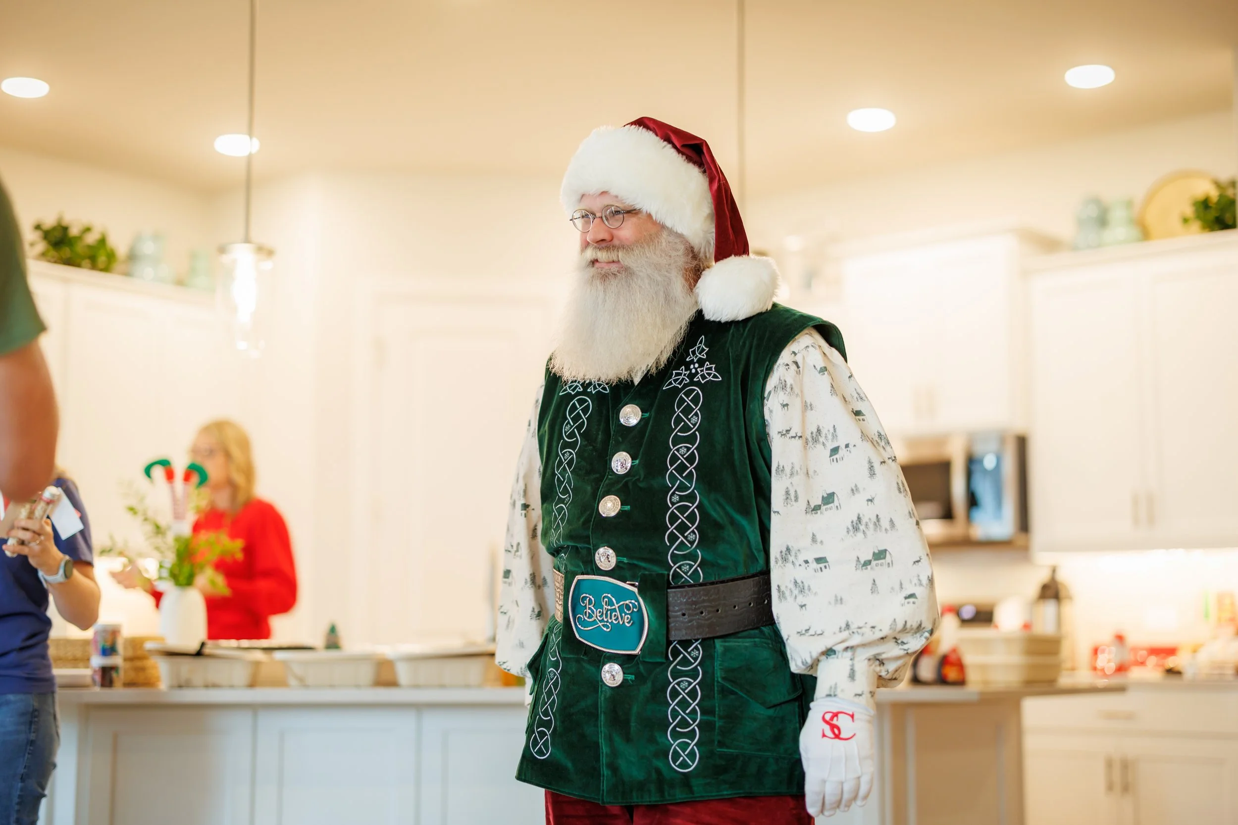 Steven Pedini Photography-12.7.2025 - David Weekley Homes Photos with Santa at Legacy Place-Web-142-AH2A5654.jpg